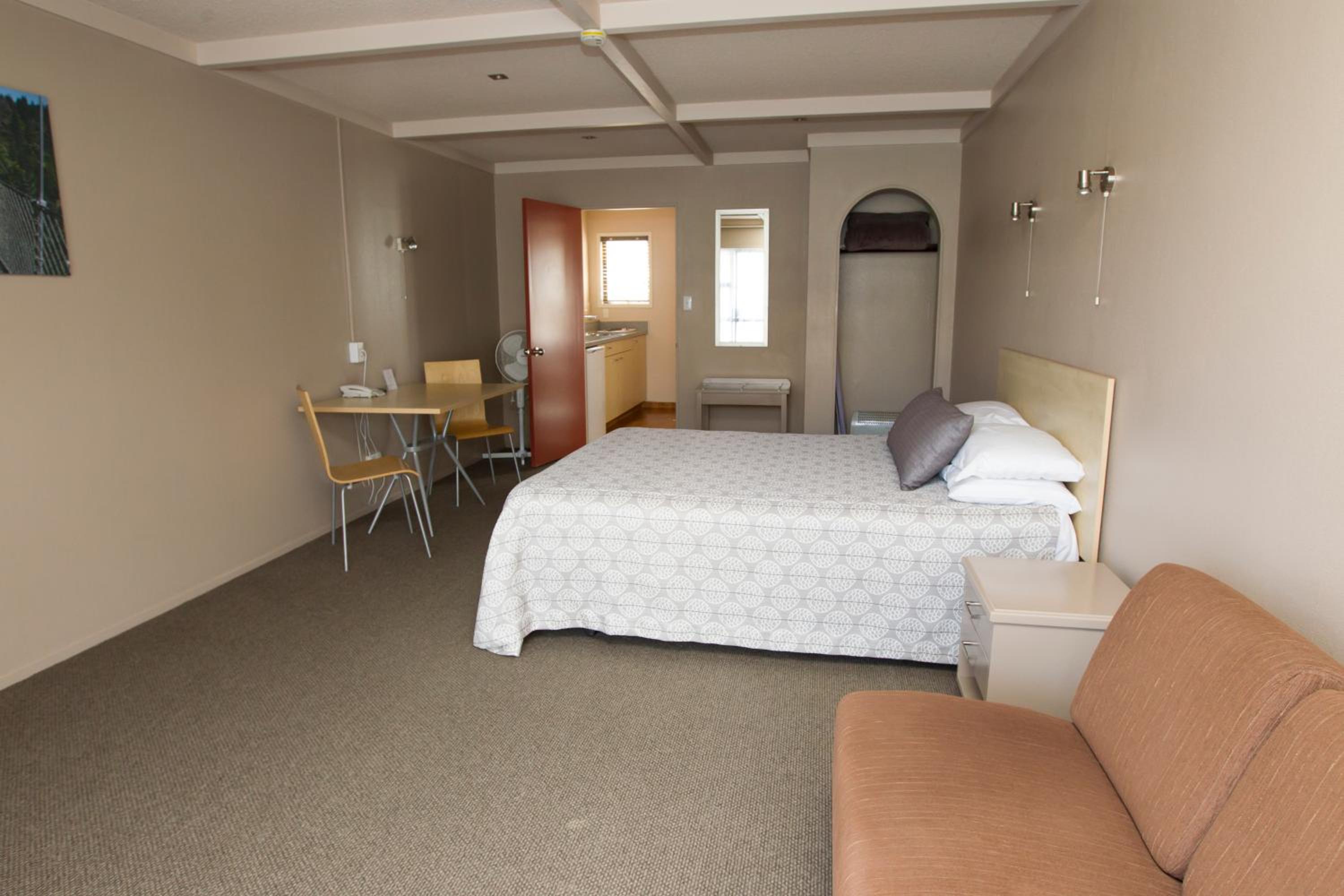 Aspen Manor Motel