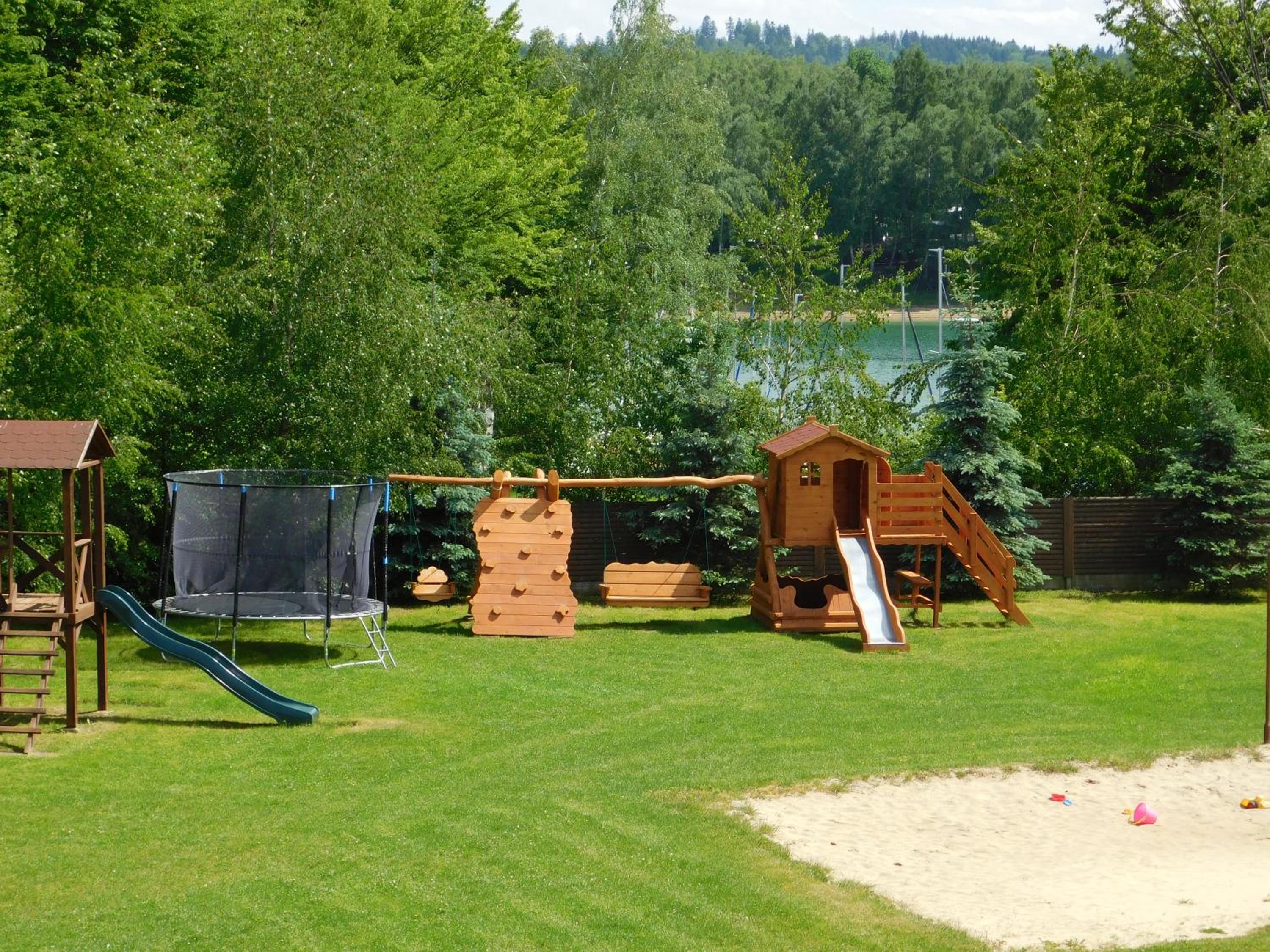 Photo 9
