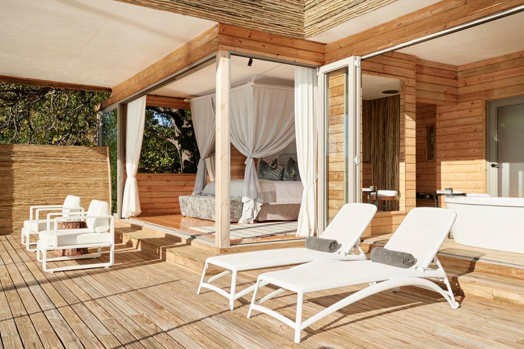 Victoria Falls River Lodge