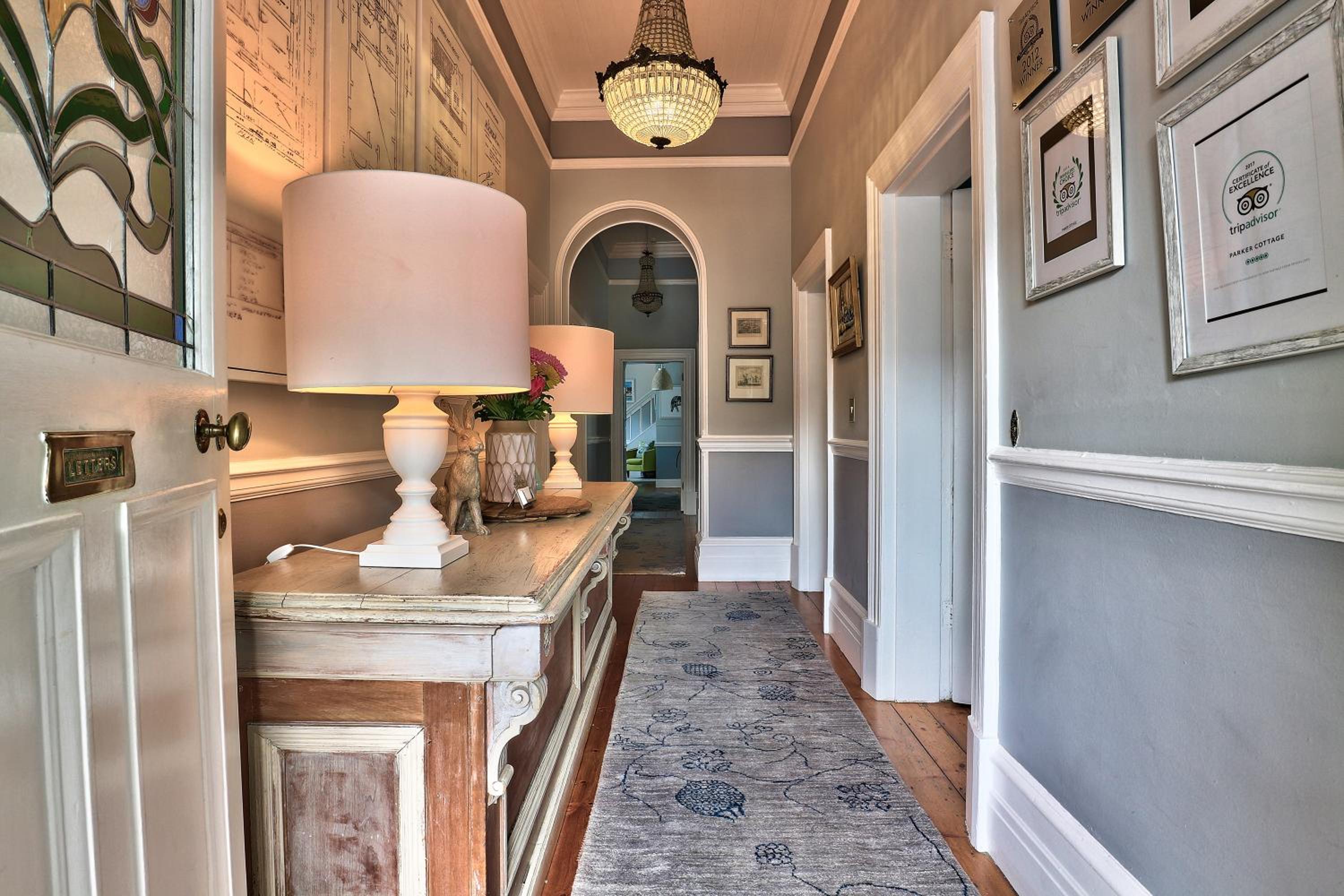 Parker Cottage Guesthouse - Image 4