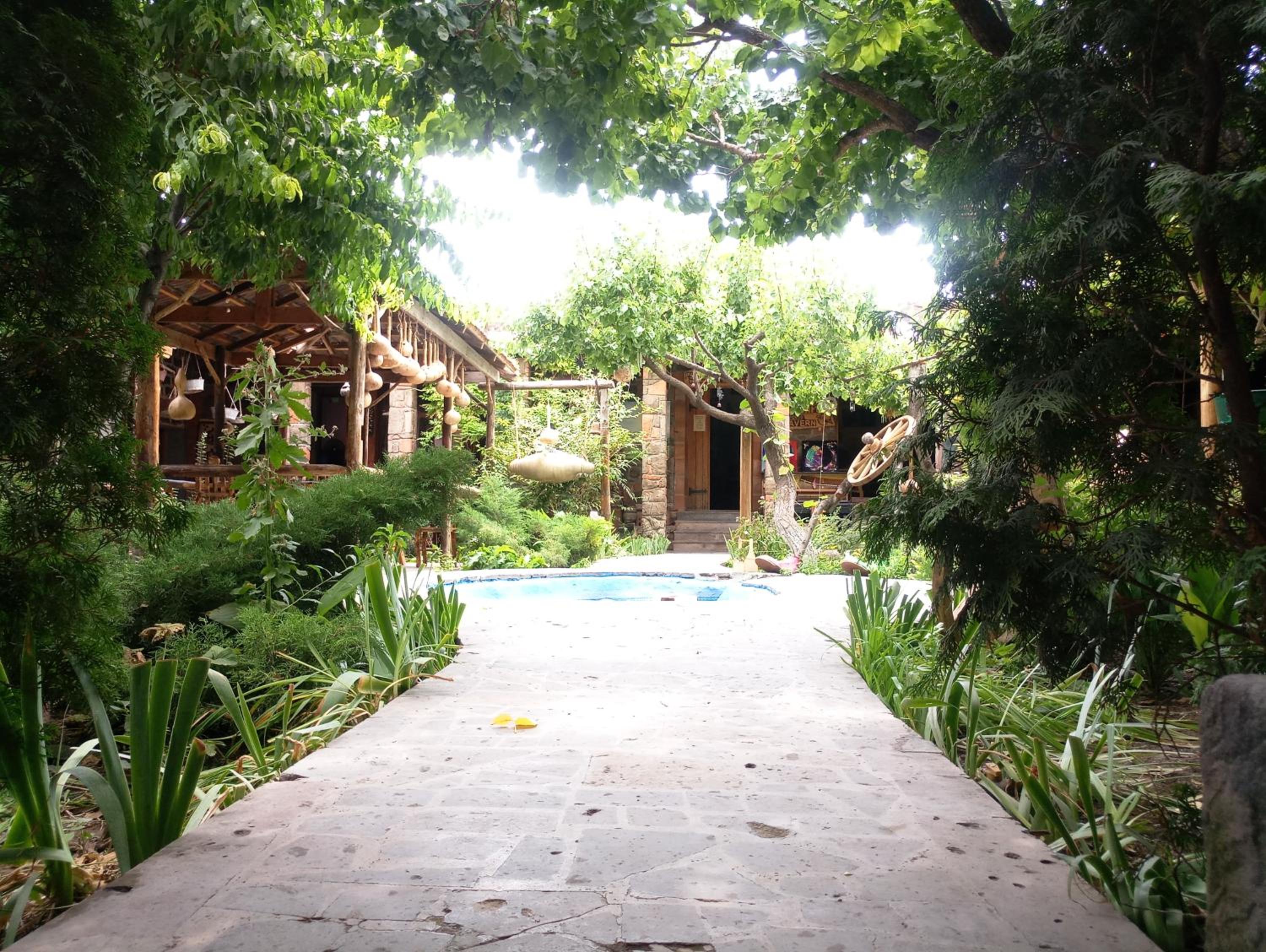 Machanents Guest House