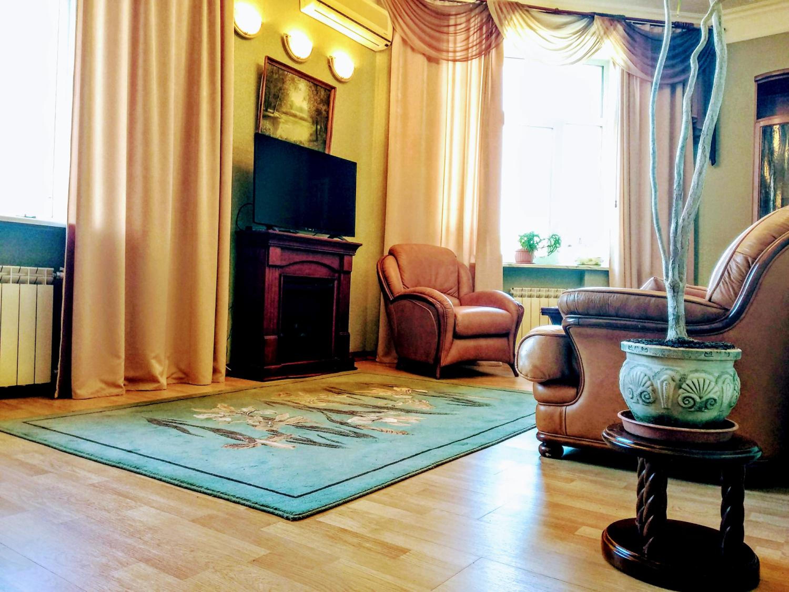 Kiyv Apartments Khreshatyk 23 UA City Centre view 5