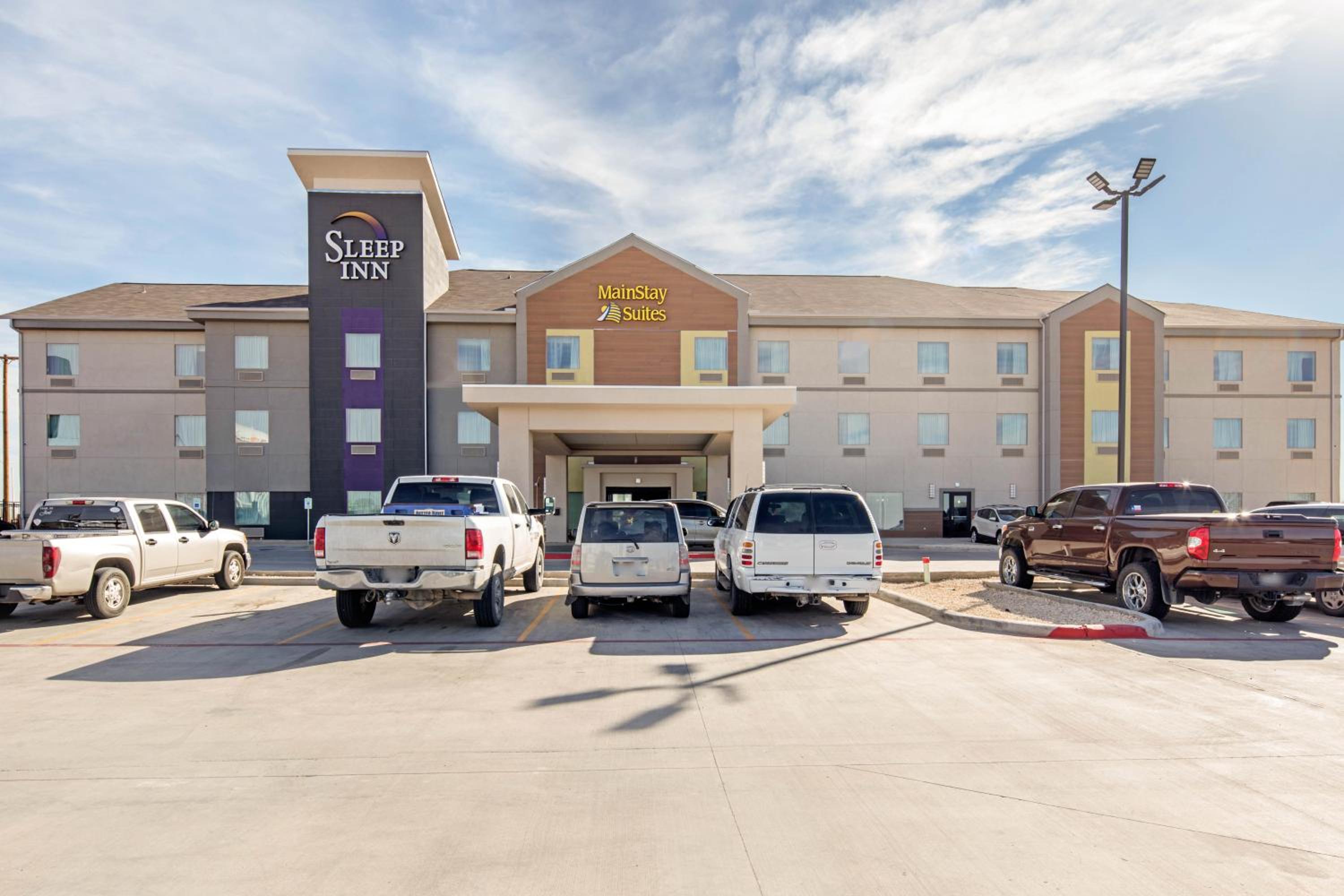 Big Spring Vacations - Sleep Inn Big Spring North I-20 - Property Image 1