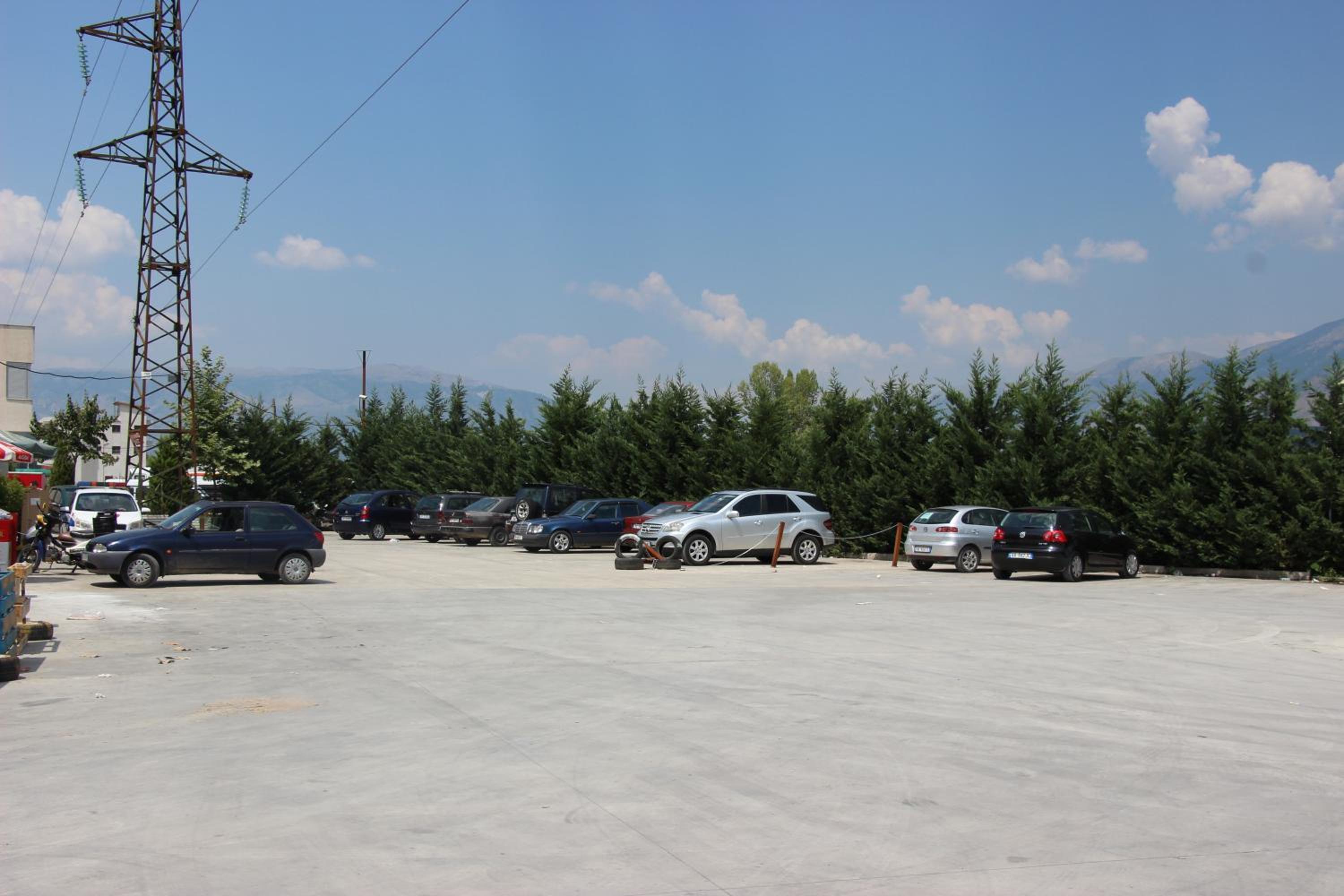 DAI Apartments- City & Castle view Gjirokaster