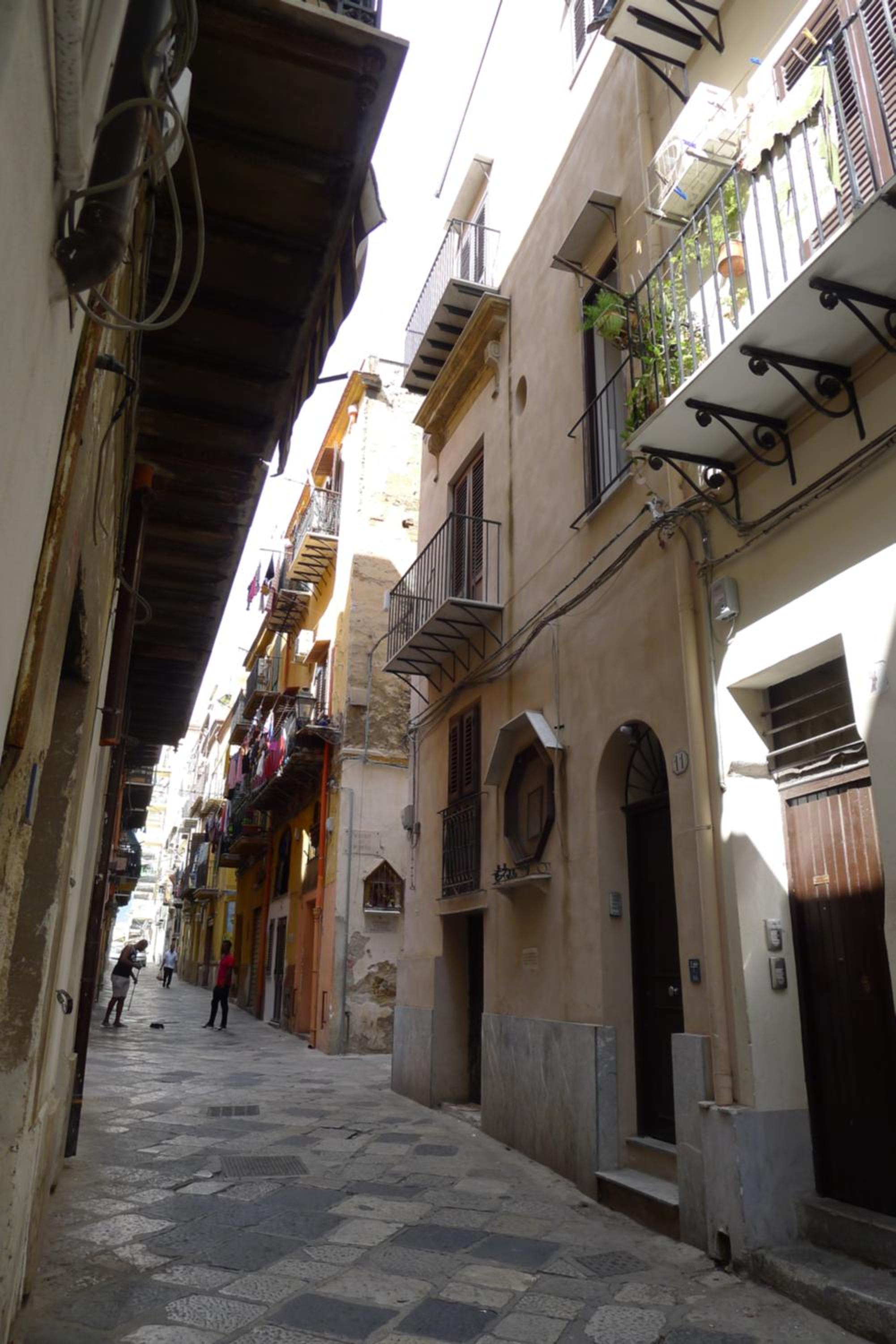 Photo 12
