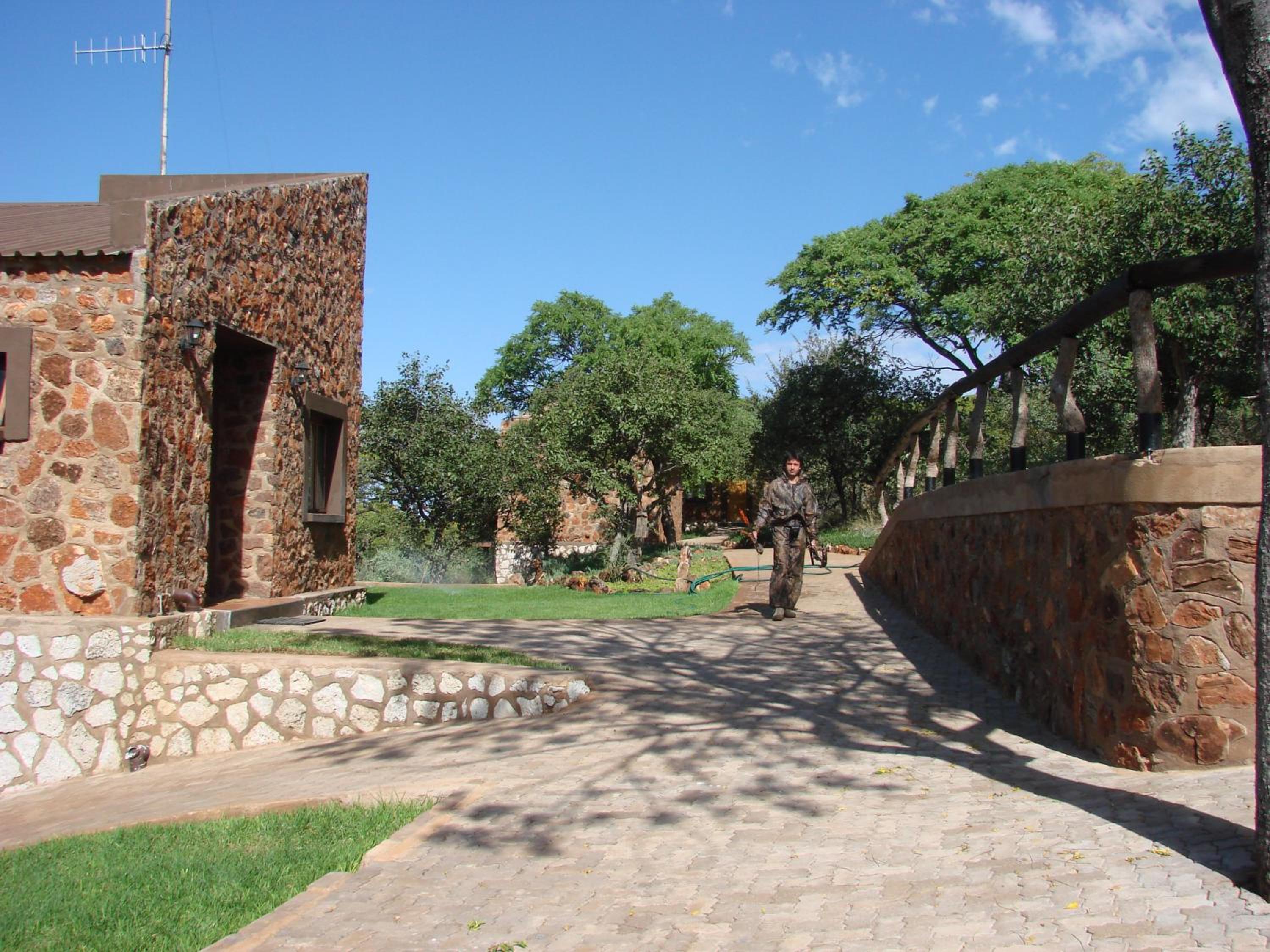 Onduri Lodge view 5