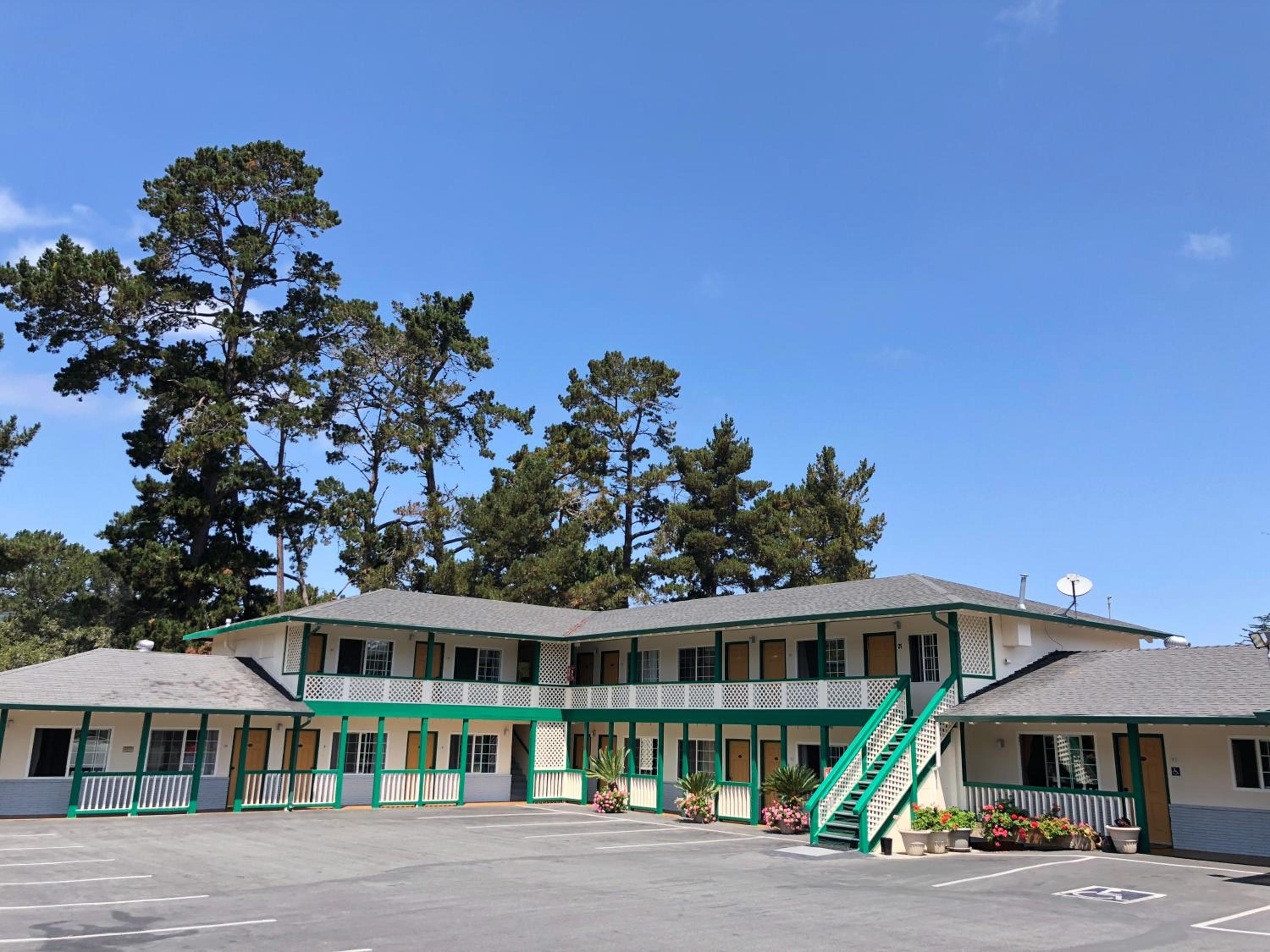Monterey Pines Inn view 3