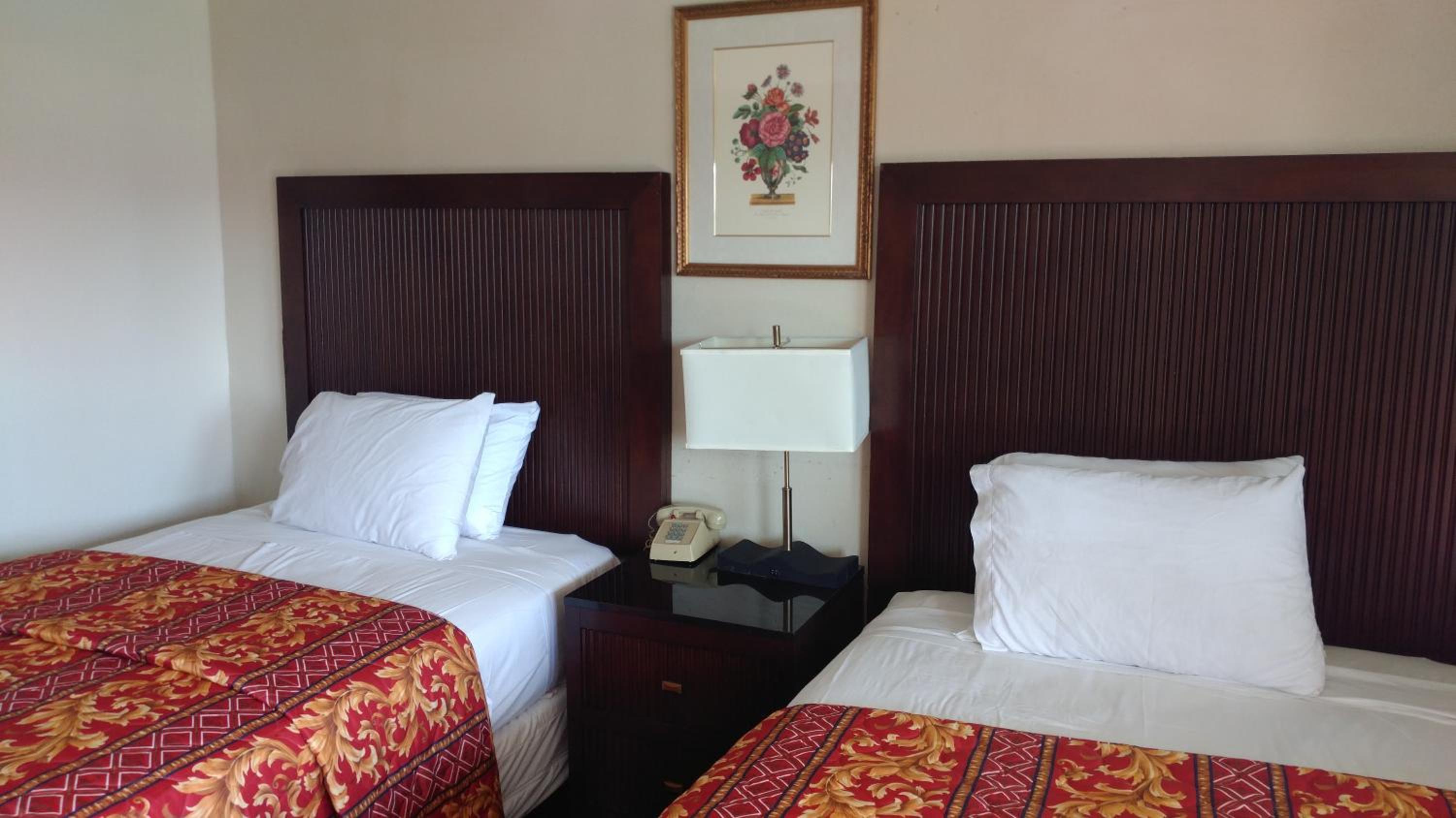 Rosemead Vacations - Valley Hotel - Property Image 11