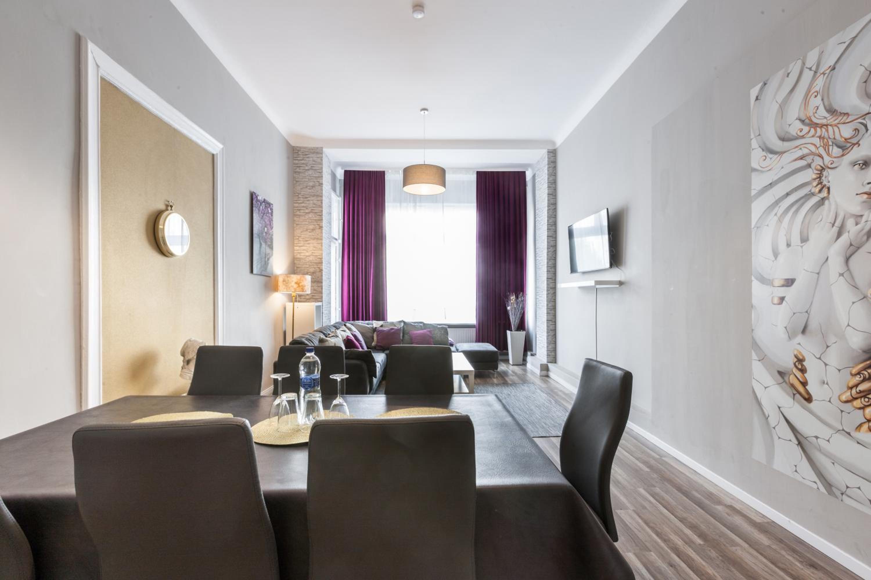 120qm MyGold Apartment 2 Bathrooms Balcony Up to 9 Guests