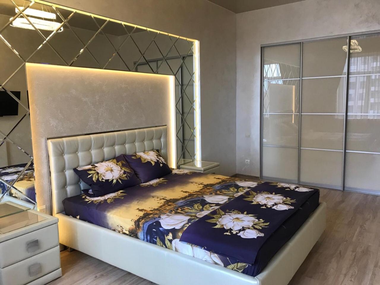 Luxury Apartment in Downtown, Near River Esplanade view 4