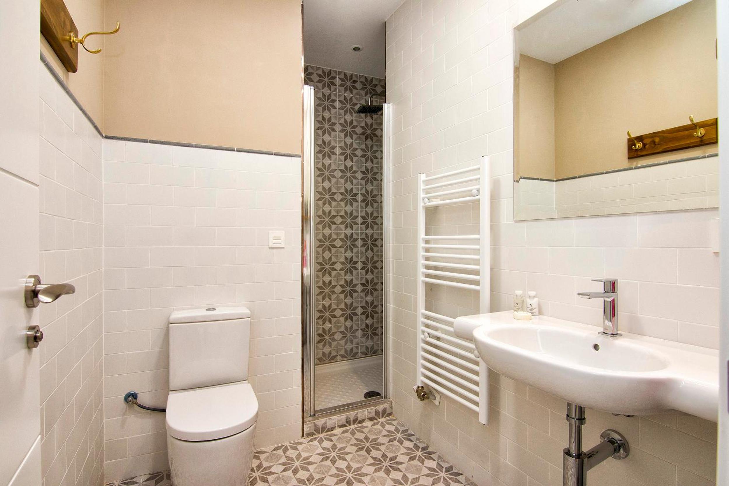 Bright & Elegant City Centre 3 bedroom Apartment