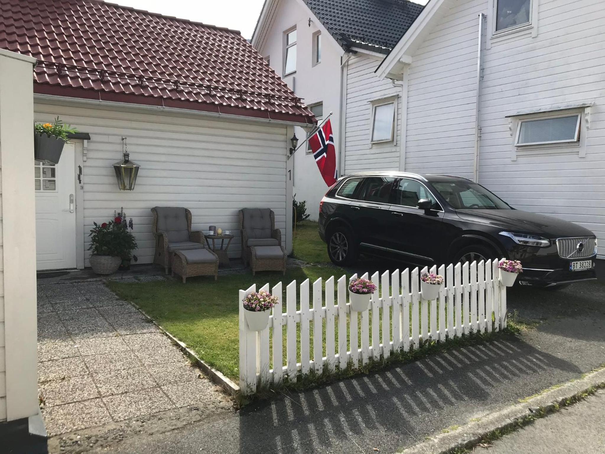 Koselig Landsbyhus i Nordfjord