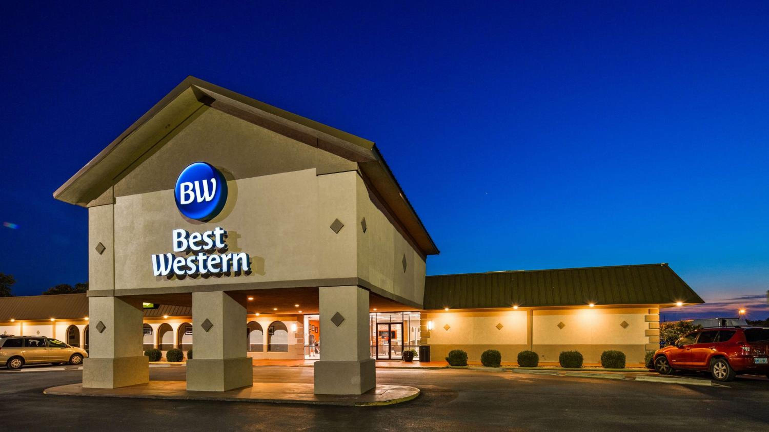 Hotel Best Western Tulsa Airport - Image 1