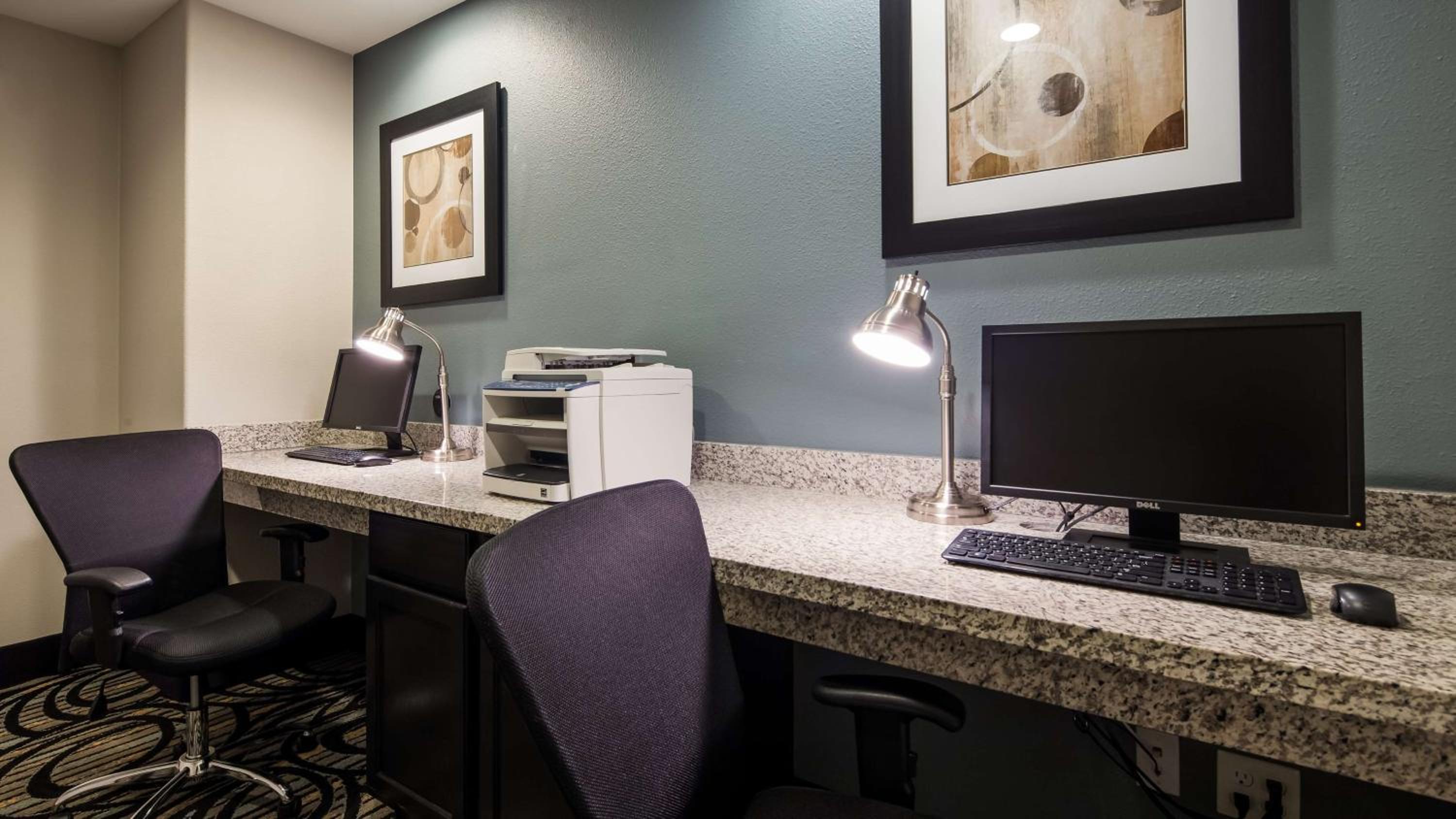 Best Western Plus Sand Bass Inn and Suites - Property Image 12