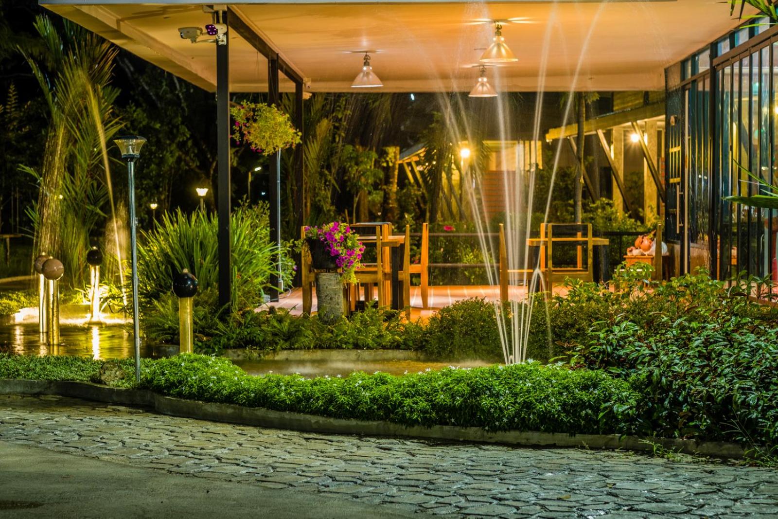 DD Garden Home