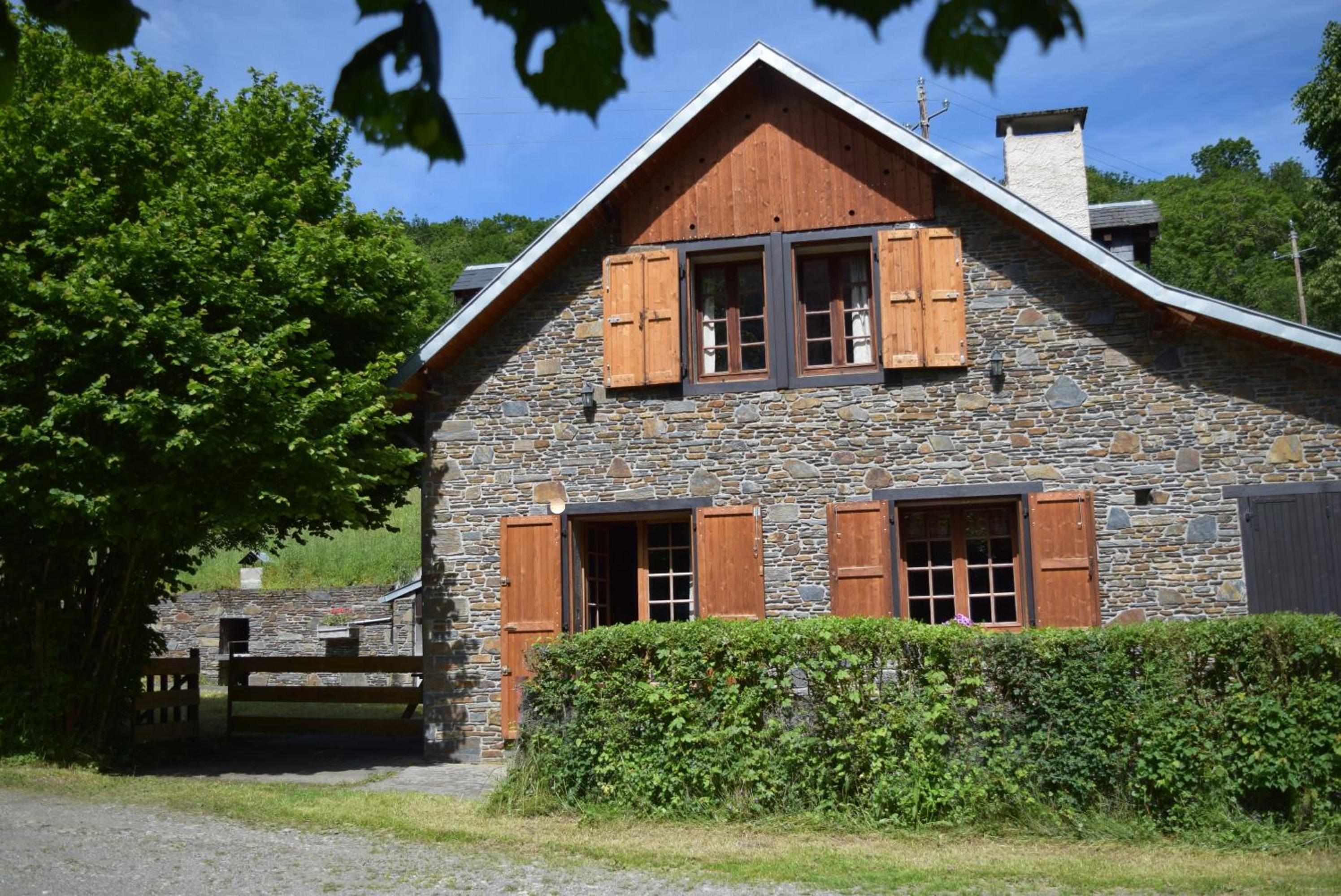 La Grange Des Biches view 2