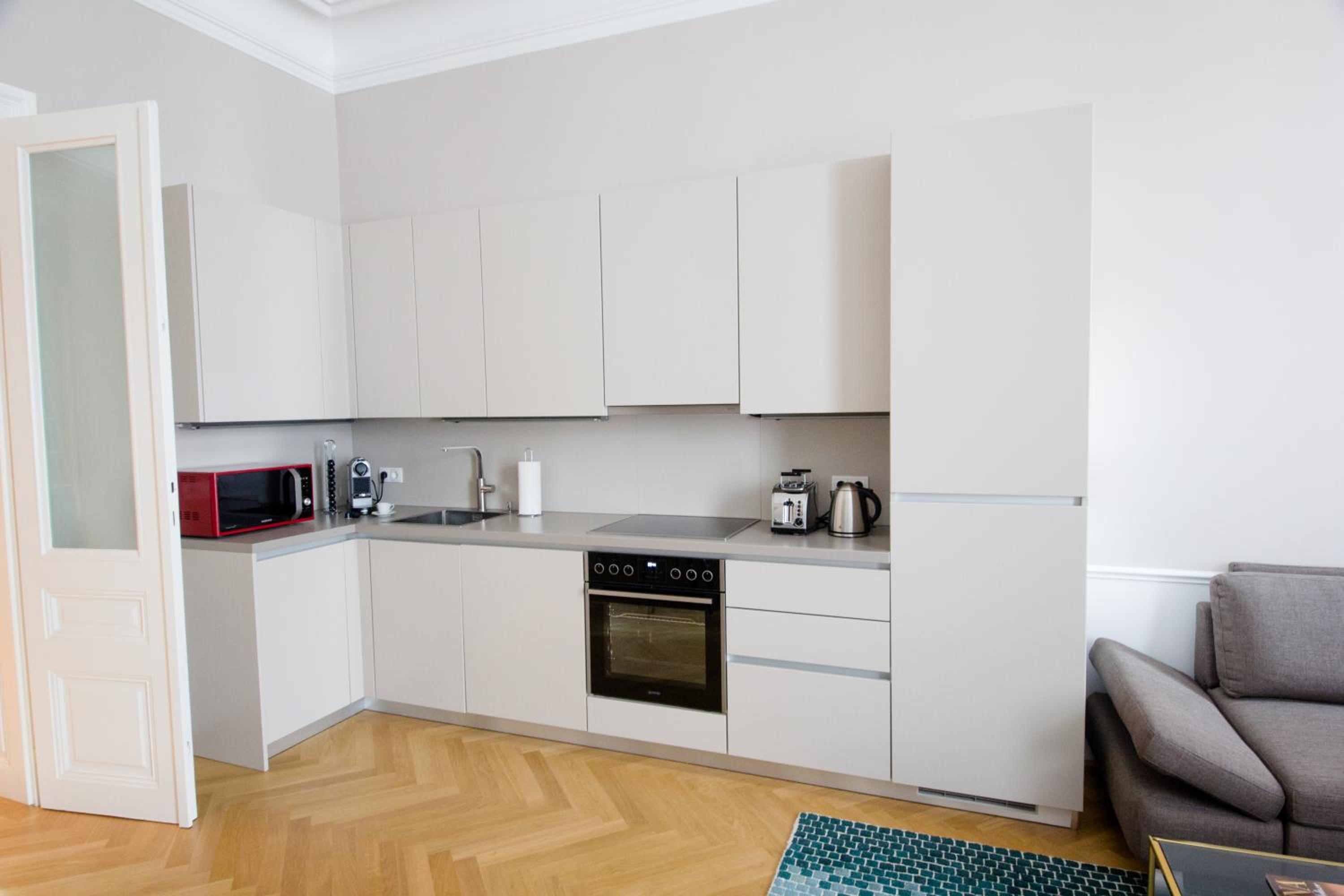 Studio Apartments Urania - Mai's Apartments
