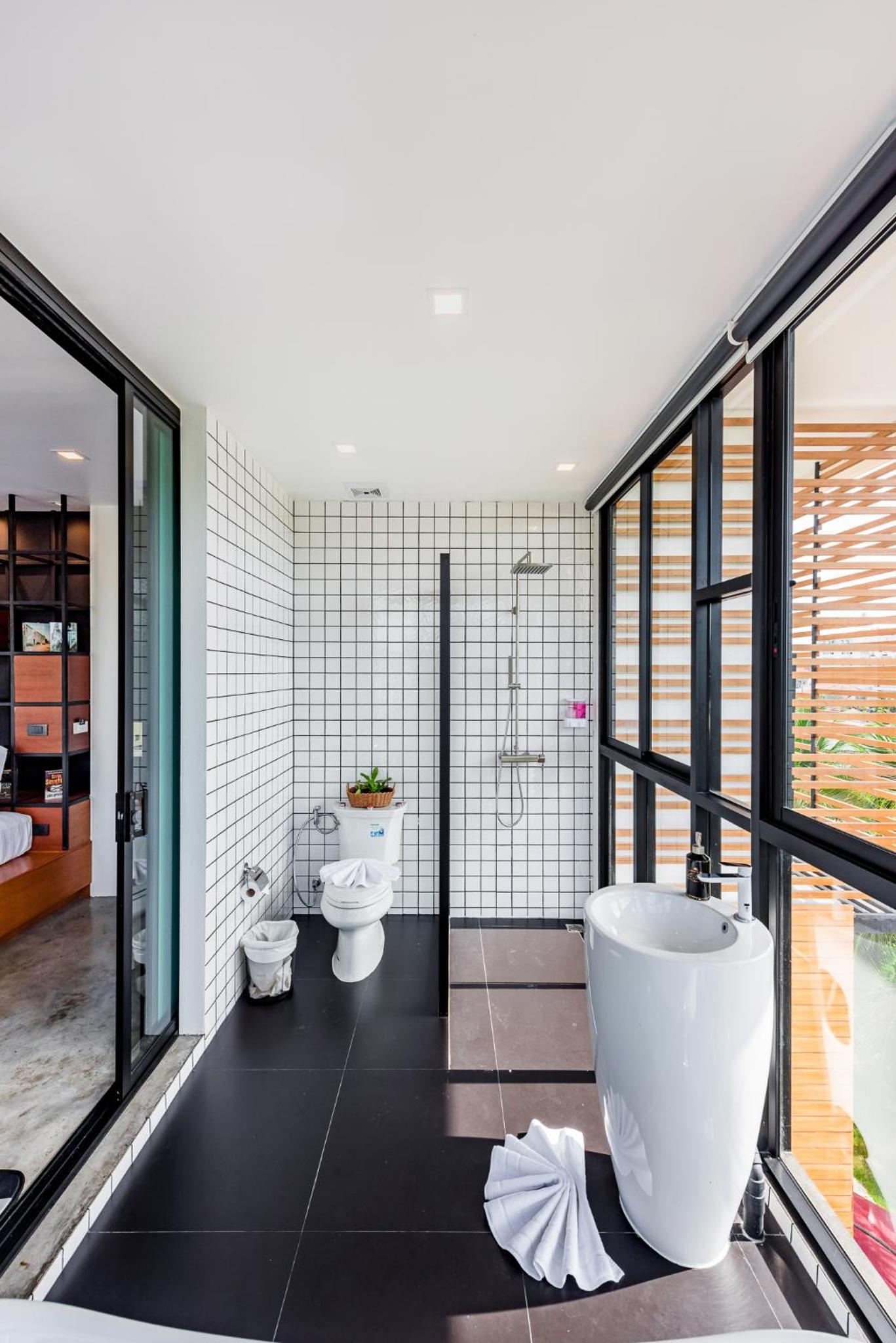 Book a Bed Poshtel - SHA Plus