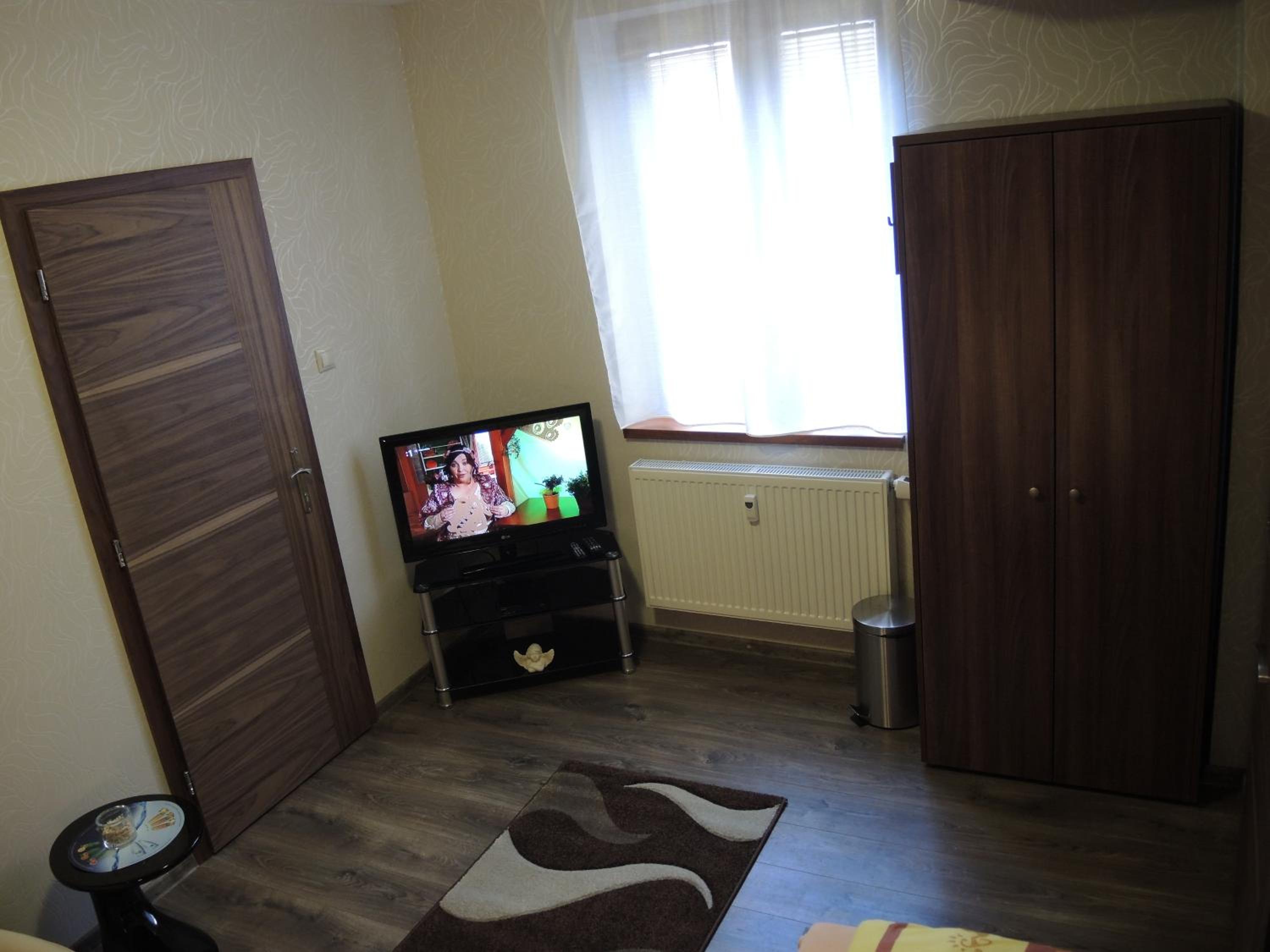 Photo 38