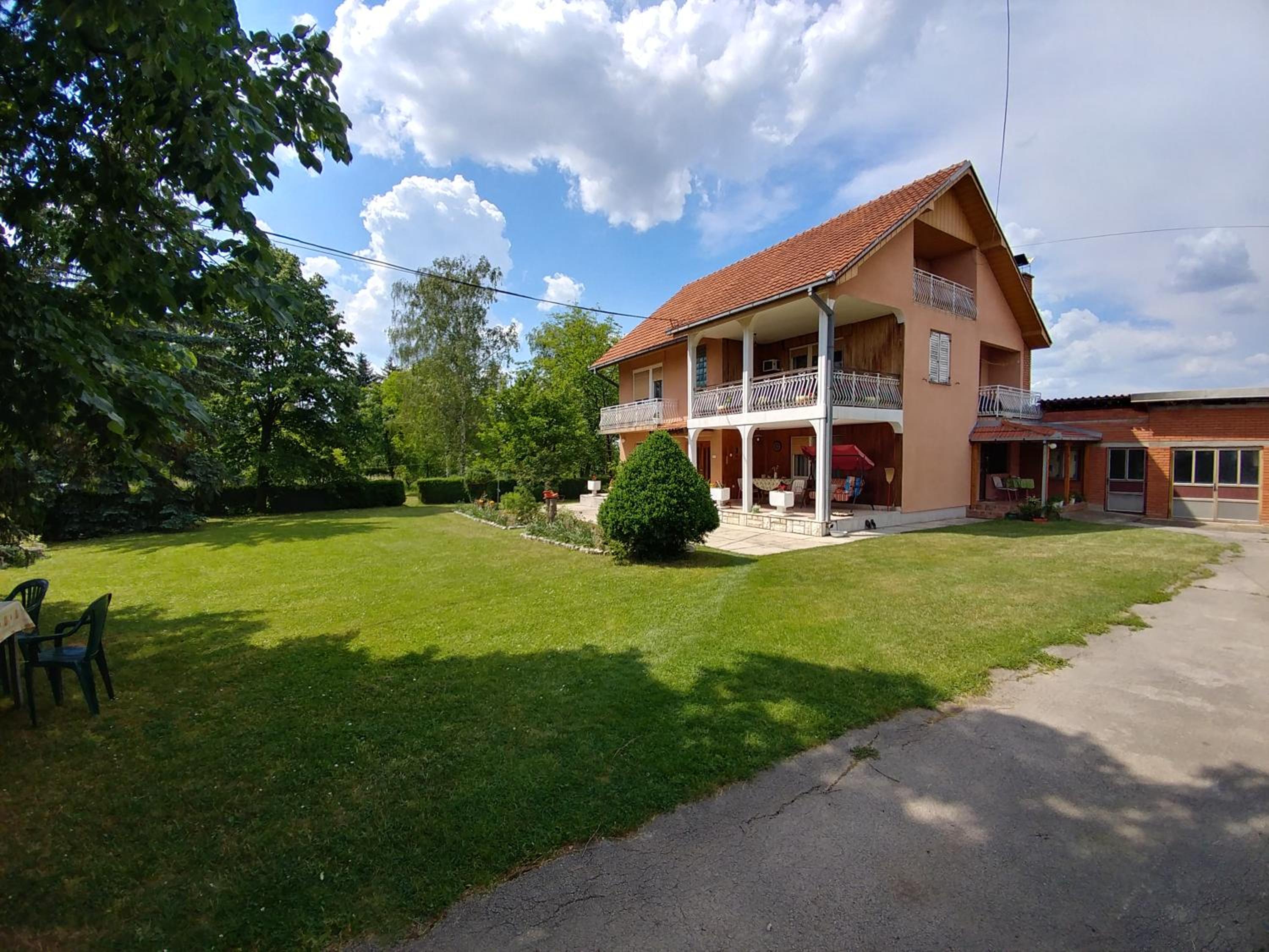 Photo 23
