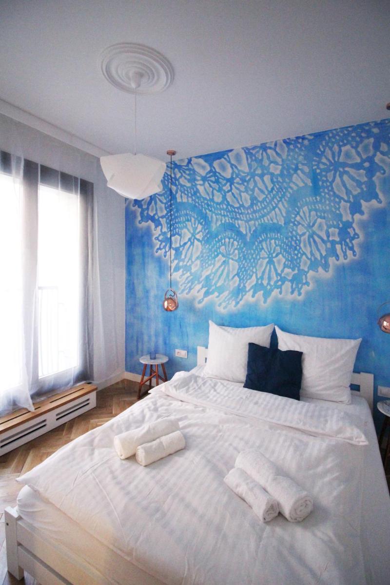 oompH Warsaw Central STREET ART Apartments view 2