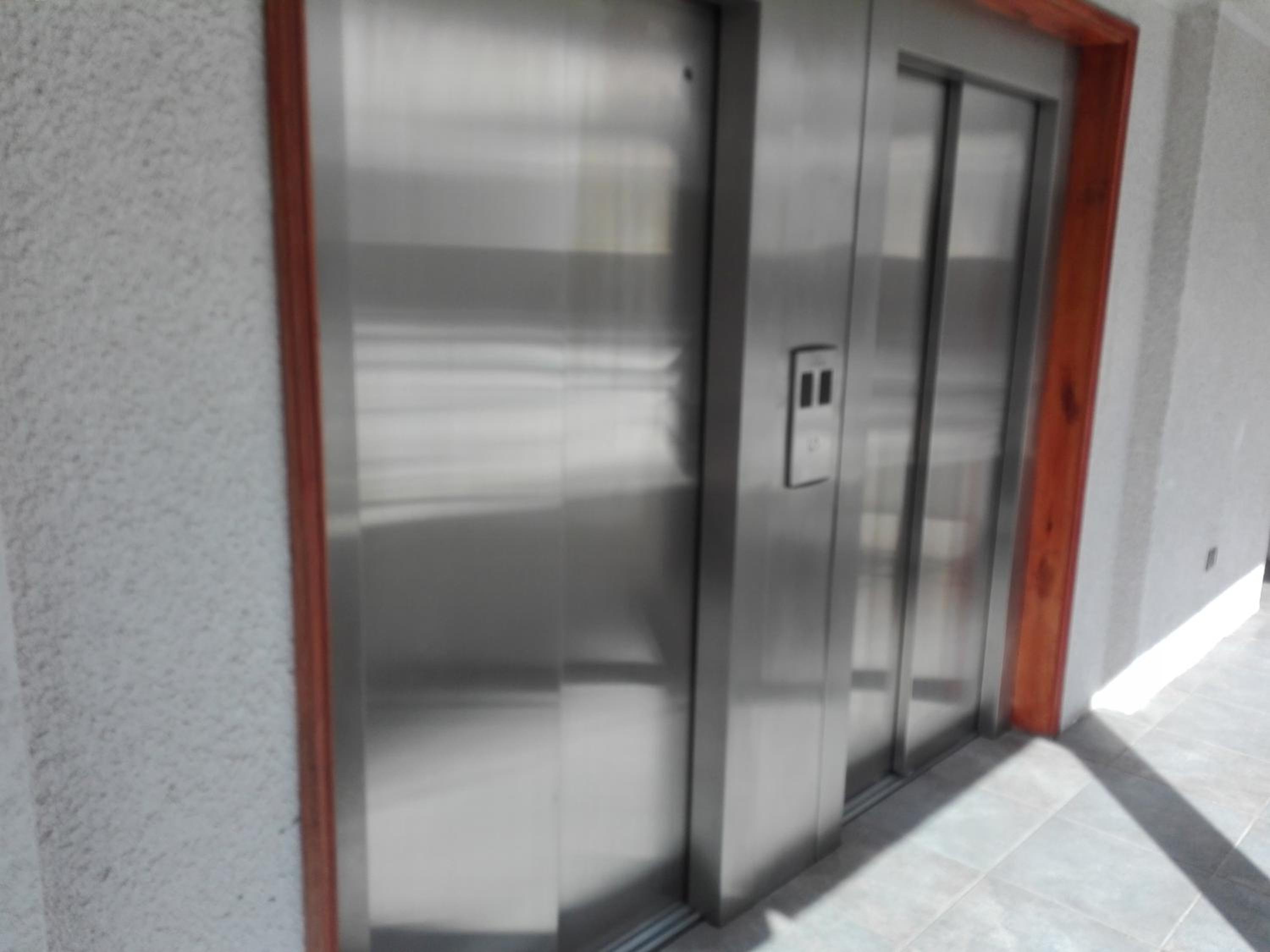 DEPTO 1RA LINEA FRENTE AL MAR Condominio Palmar 4P