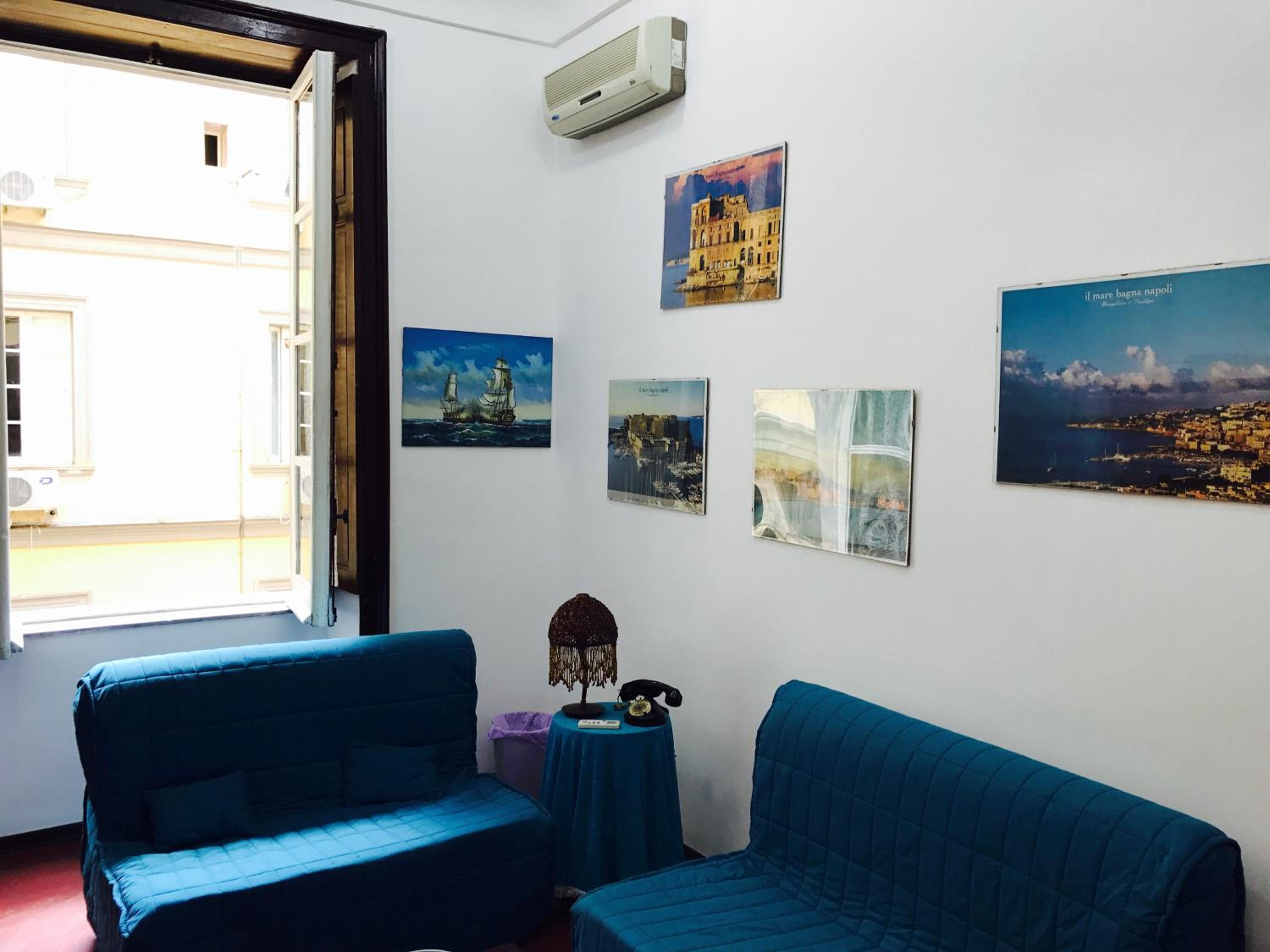 lounge