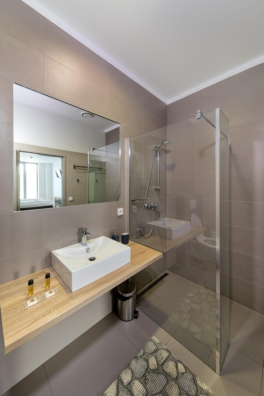 Hotel & Hostel Letov