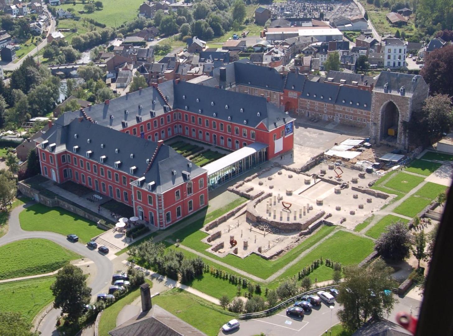 Au Petit H
