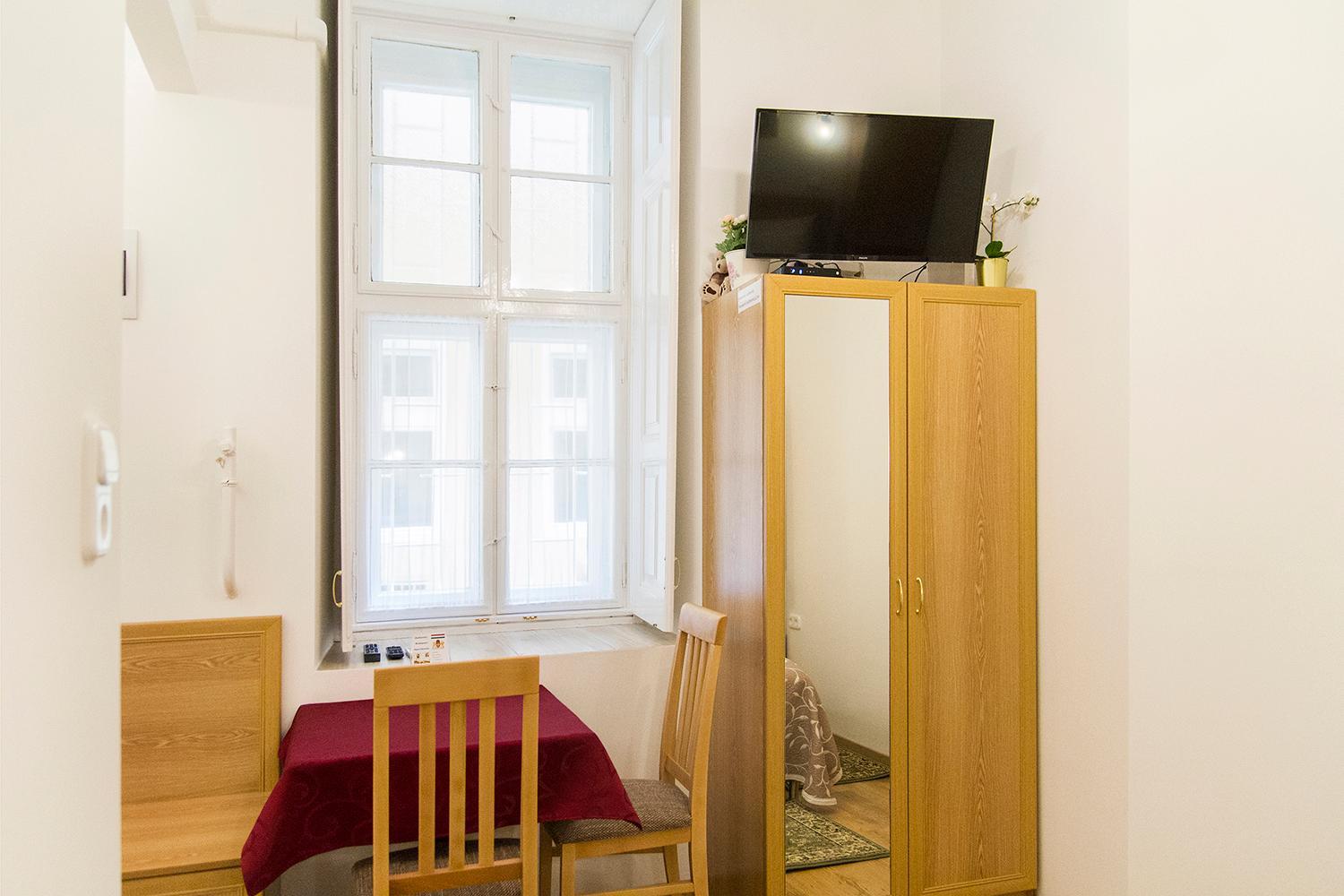 Authentic Akacfa Apartment
