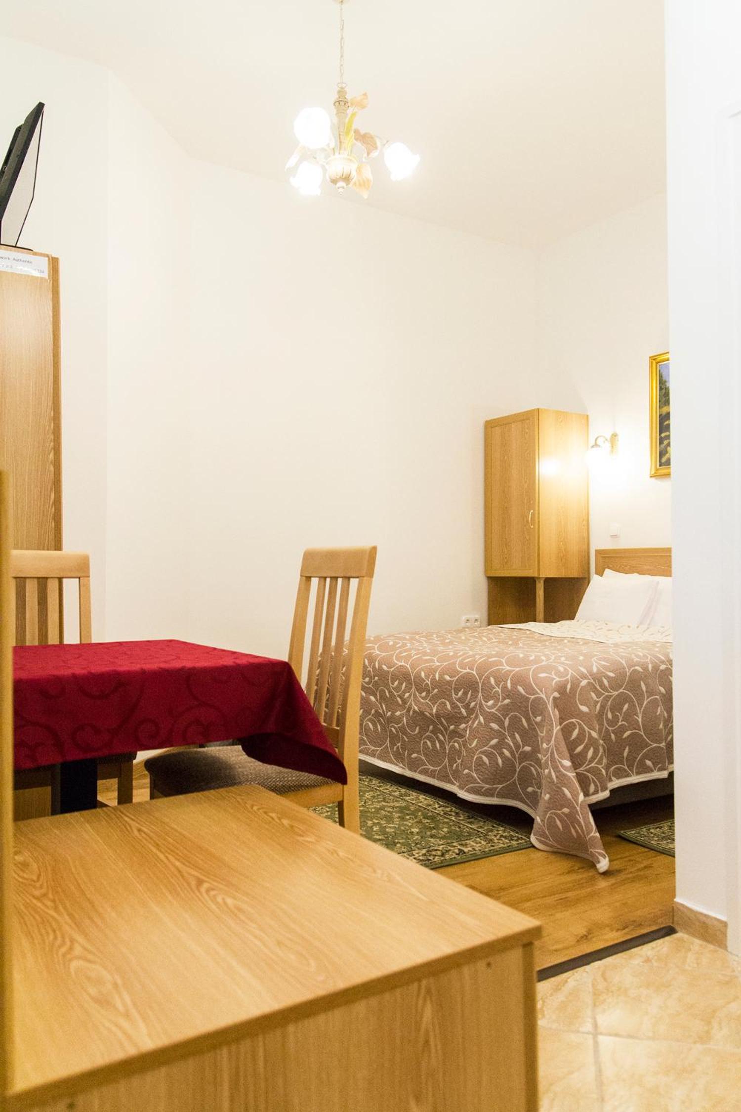 Authentic Akacfa Apartment