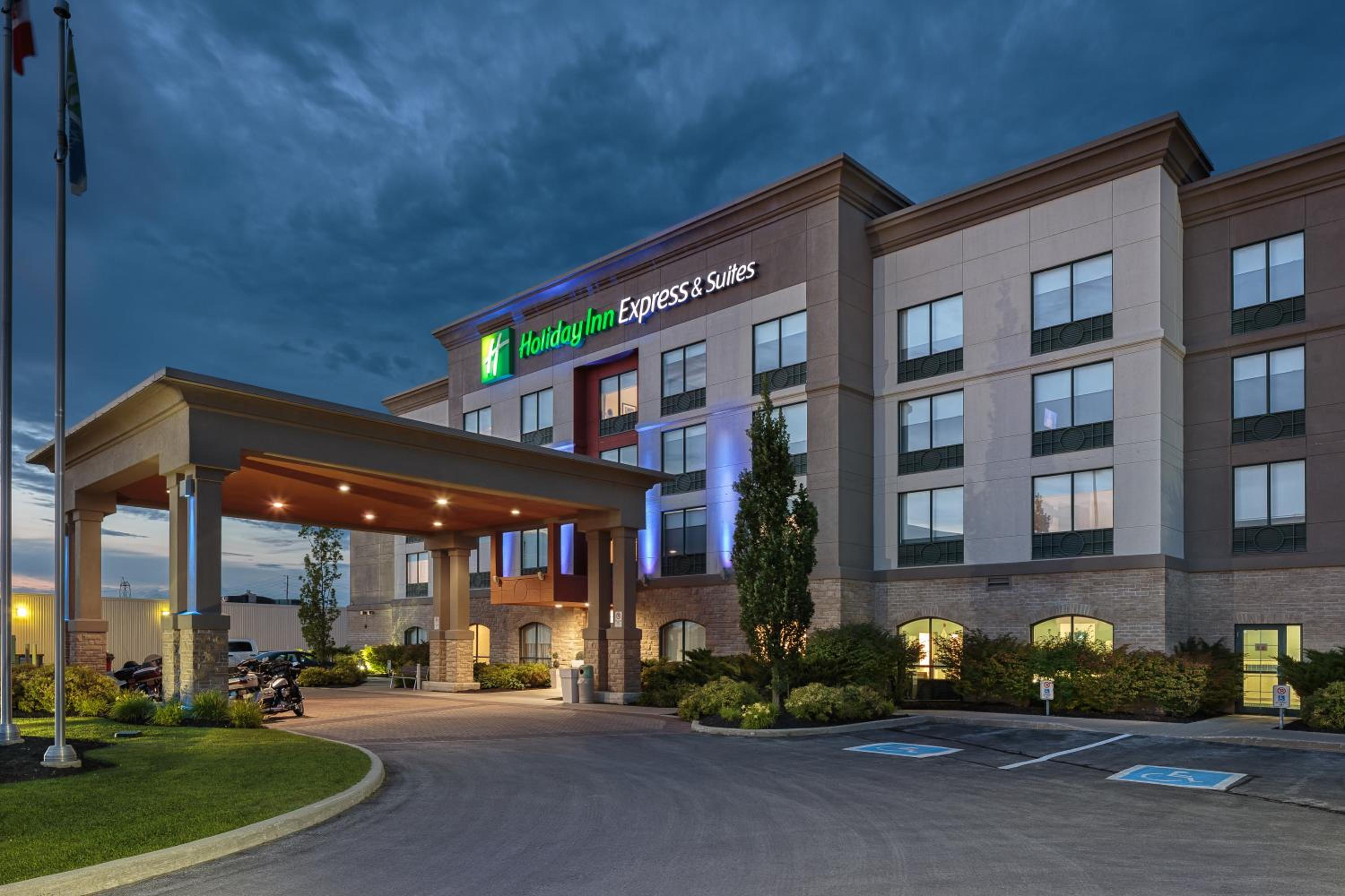 Belleville Vacations - Holiday Inn Express  Suites - Belleville, an IHG Hotel - Property Image 24