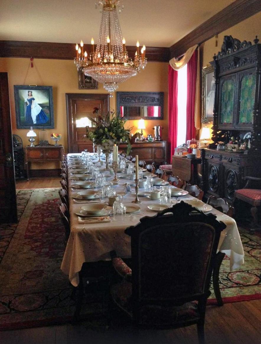 The Reynolds Mansion