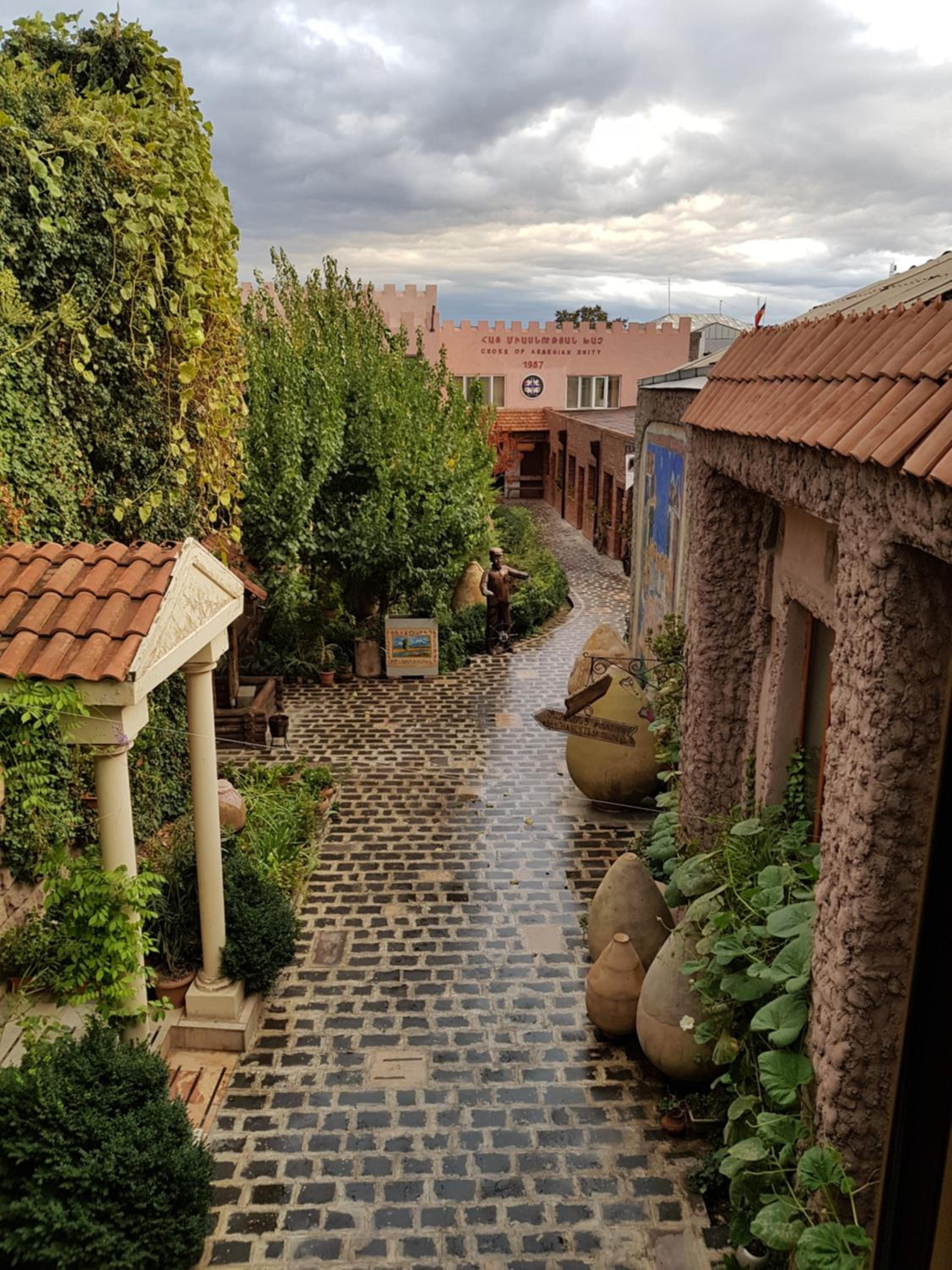 Machanents Guest House