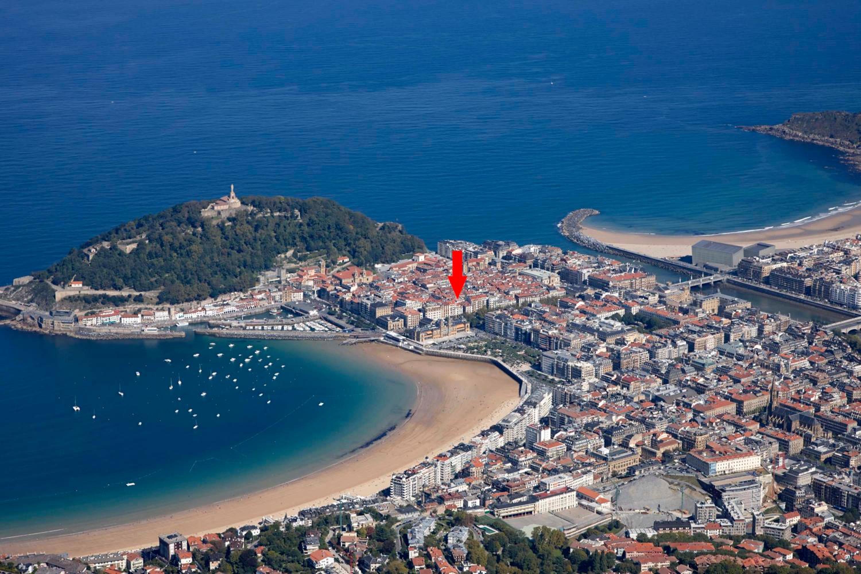 Santa Maria by FeelFree Rentals