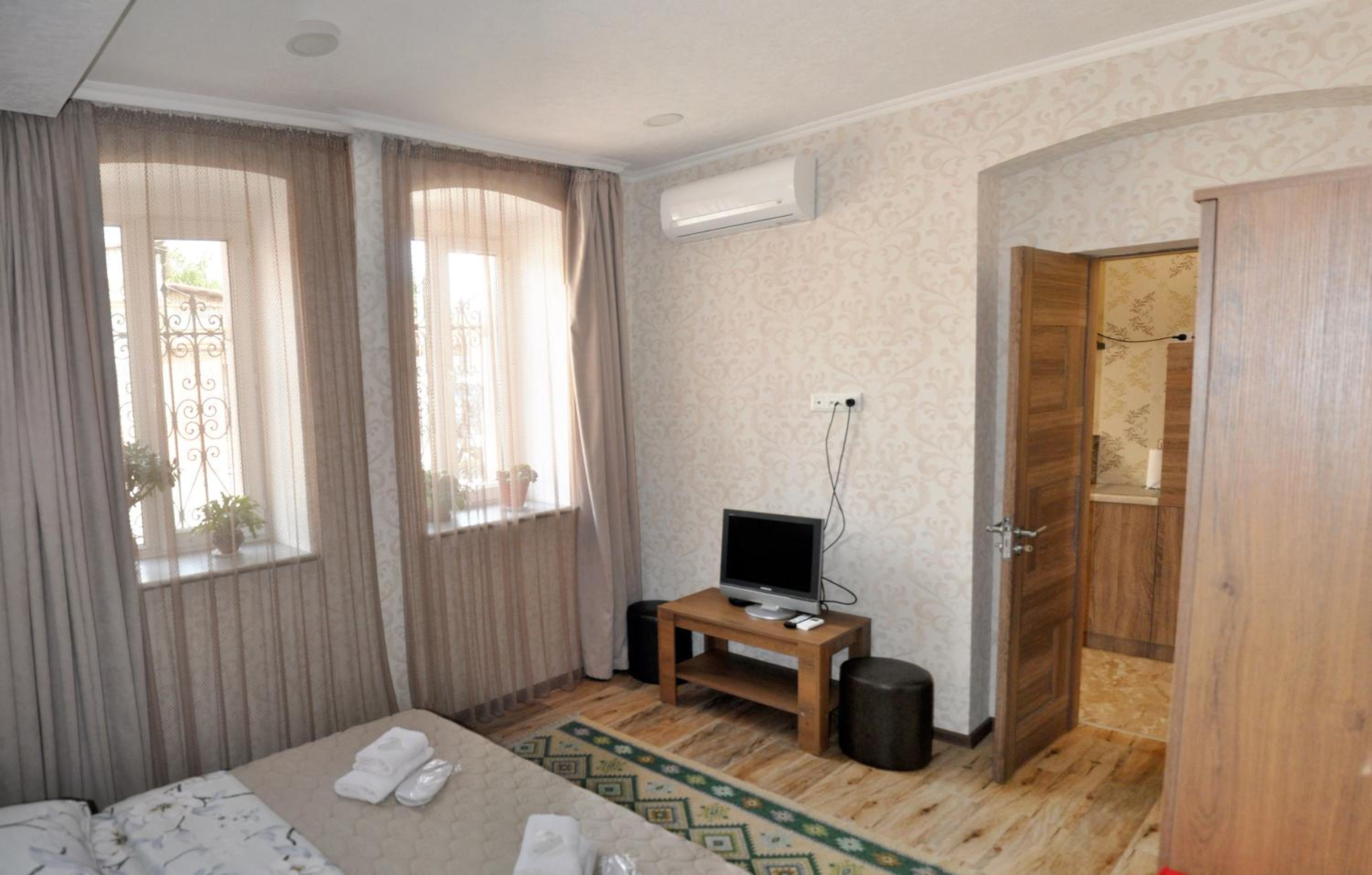 Photo 44
