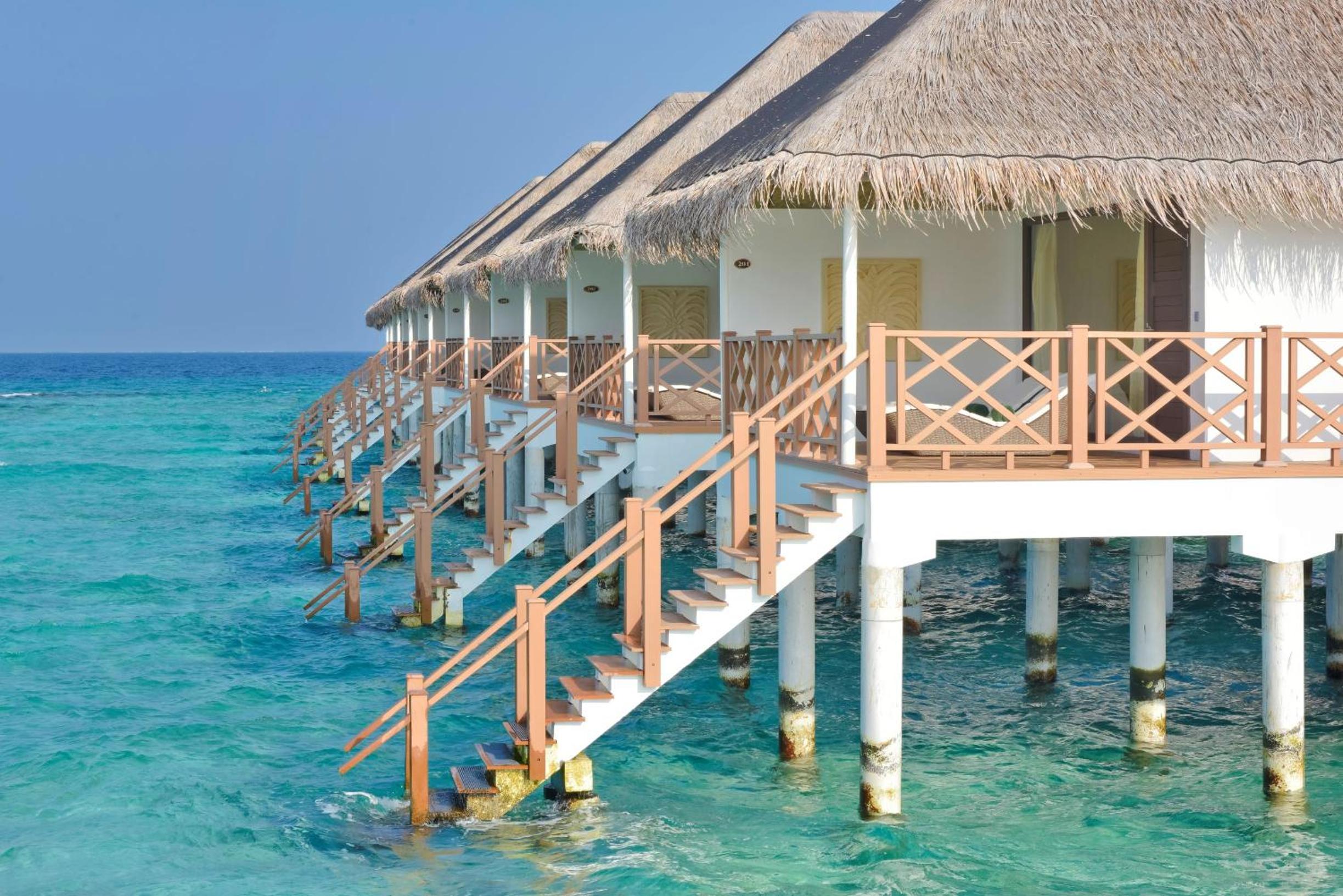 Dreamland Maldives Resort
