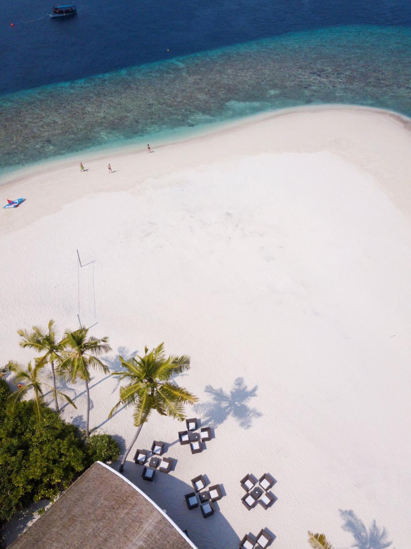 Dreamland Maldives Resort