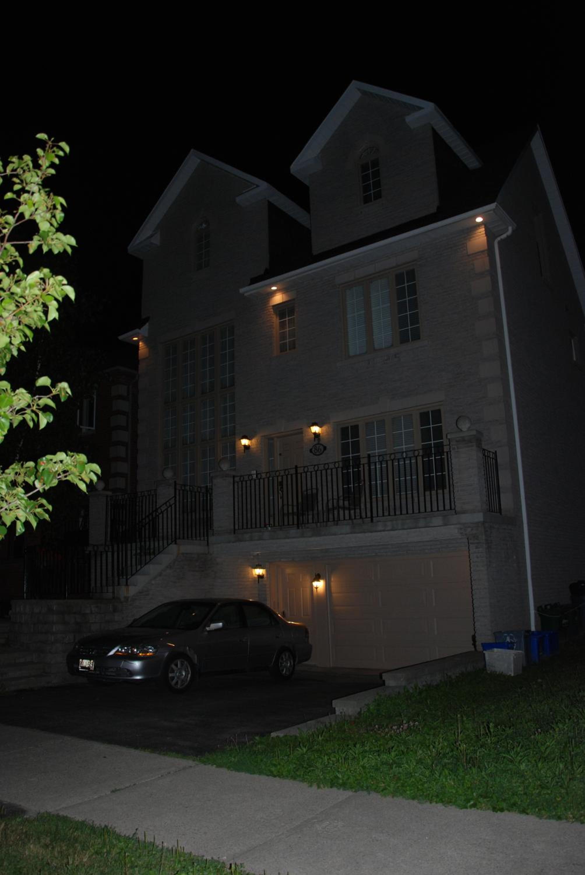 Sara's Place - Strictly Kosher Home