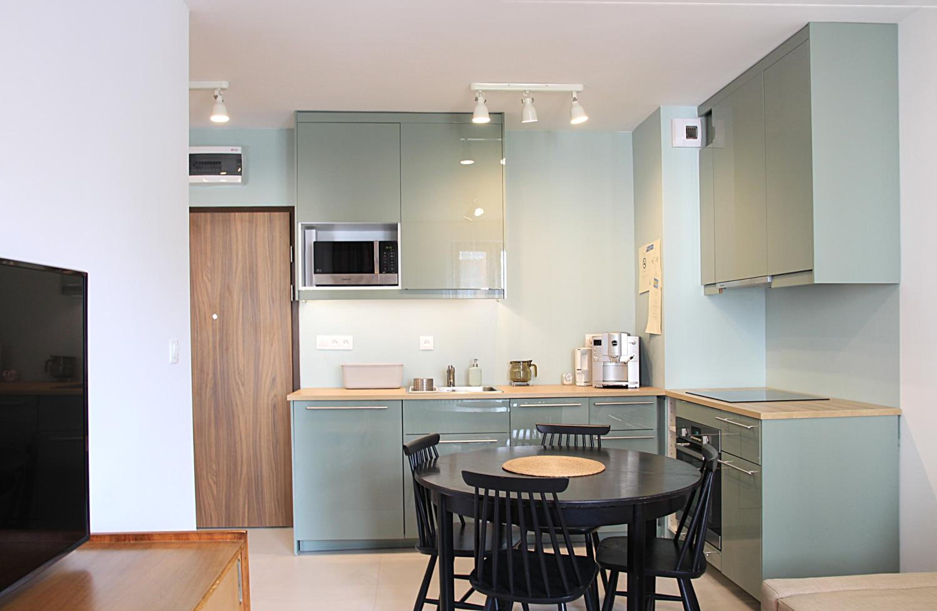 SHOQ STUDIO nice apartment with private parking view 2