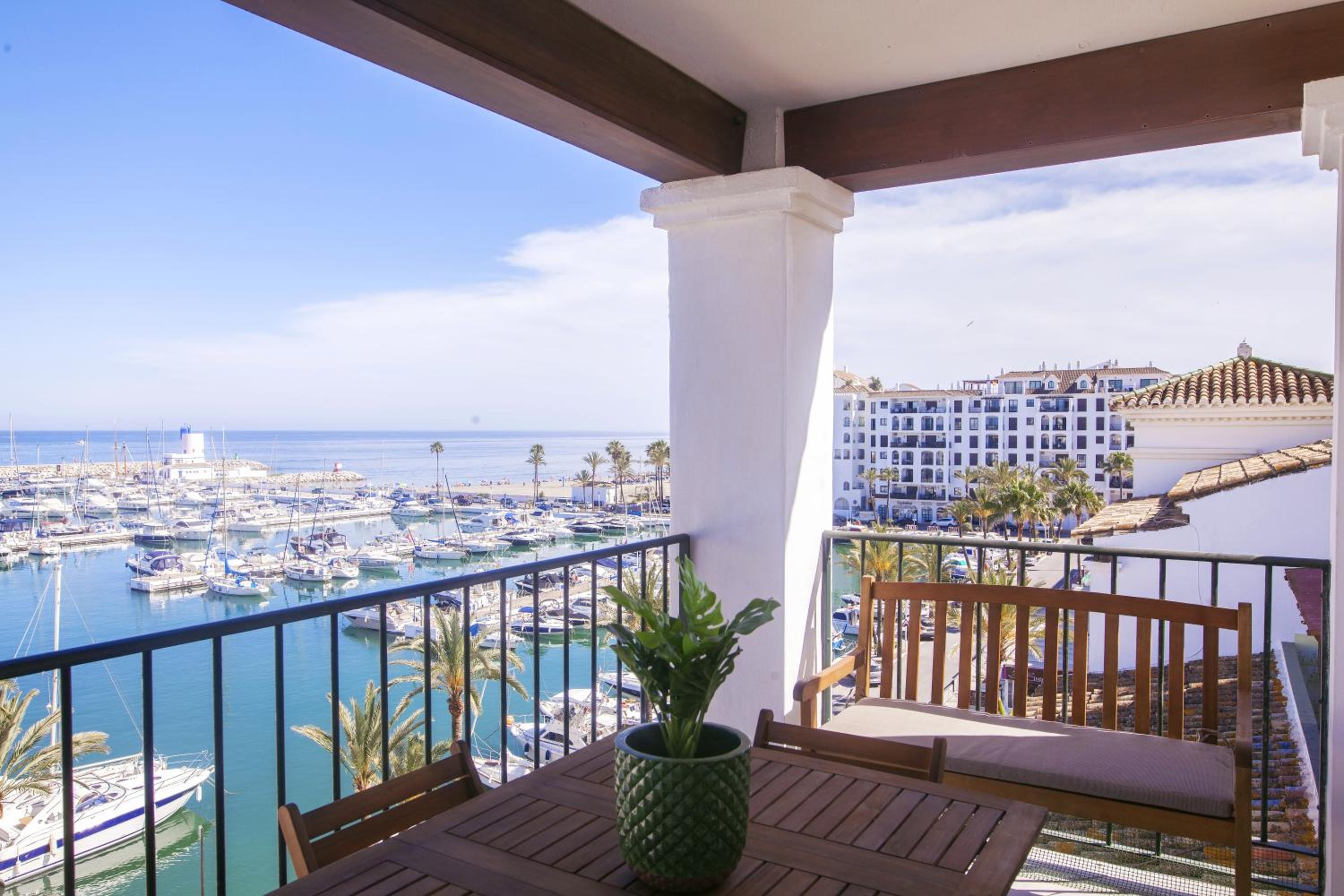 Duquesa Seaview marina view 4
