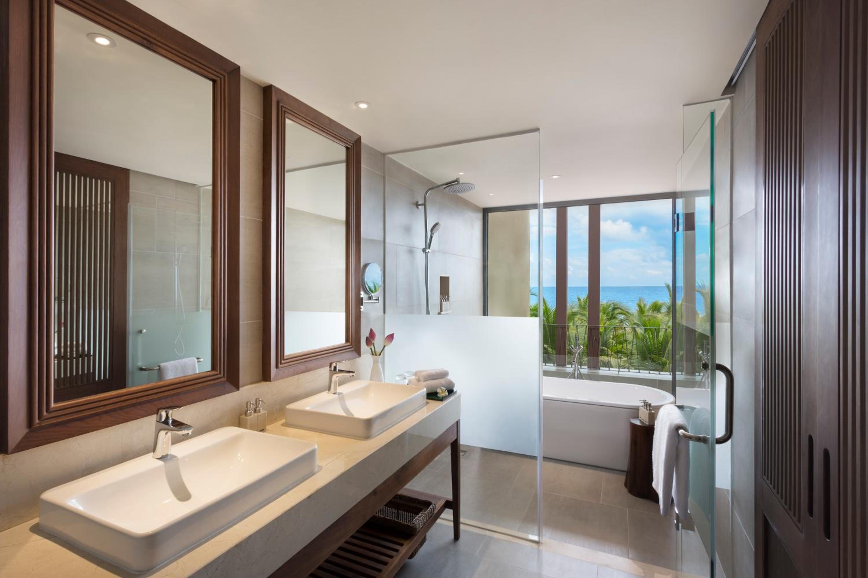 Dusit Princess Moonrise Beach Resort