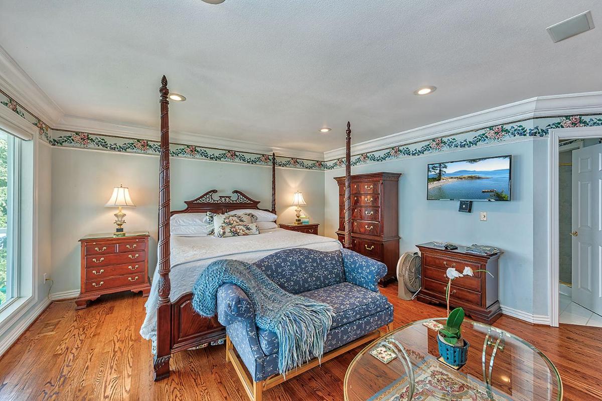 Sea Mist Waterfront B&B