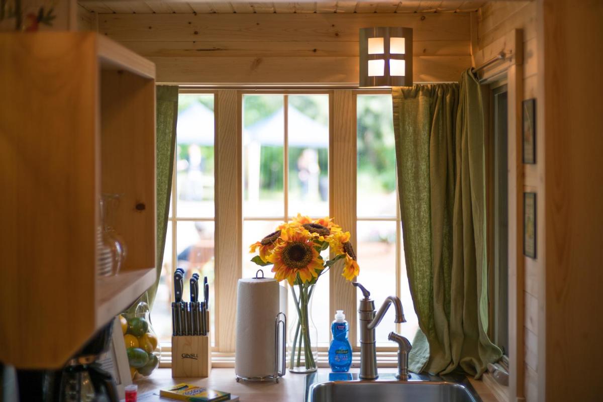 Mount Hood Village Savannah Tiny House 4 view 3