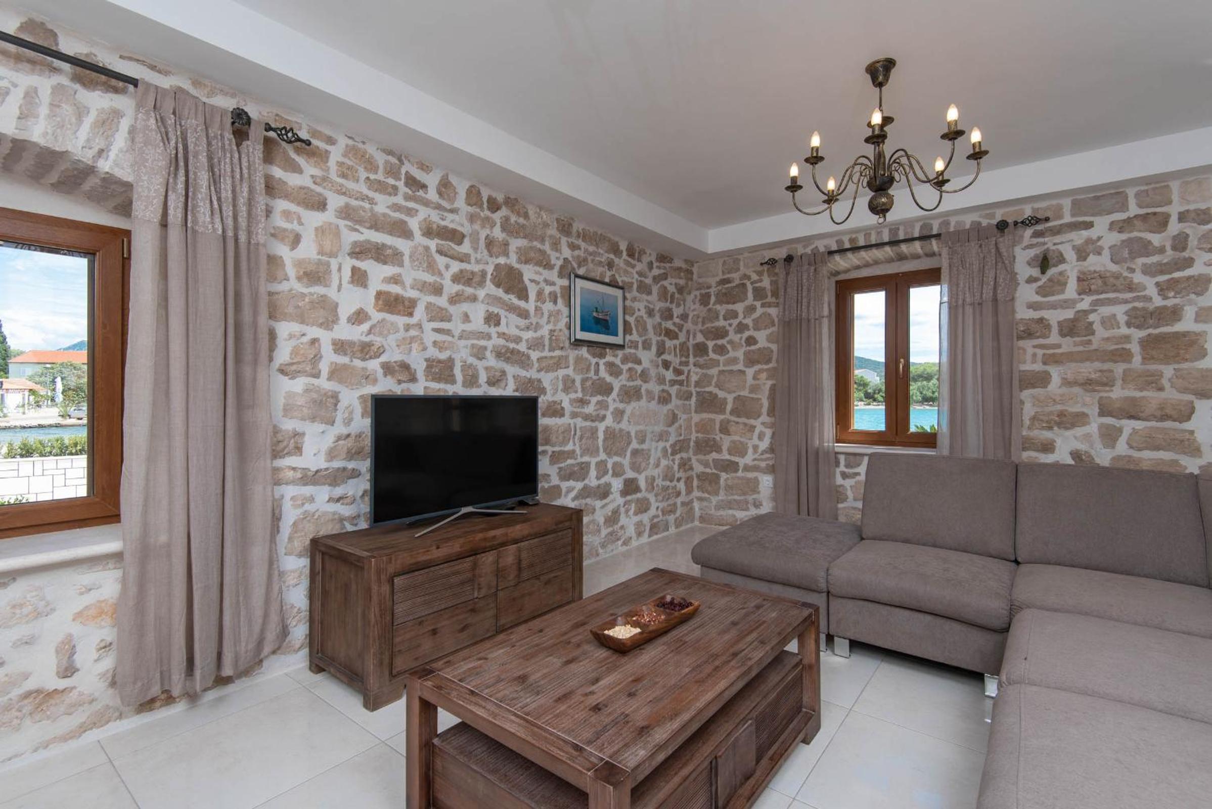 Villa Loviste Paradise view 3