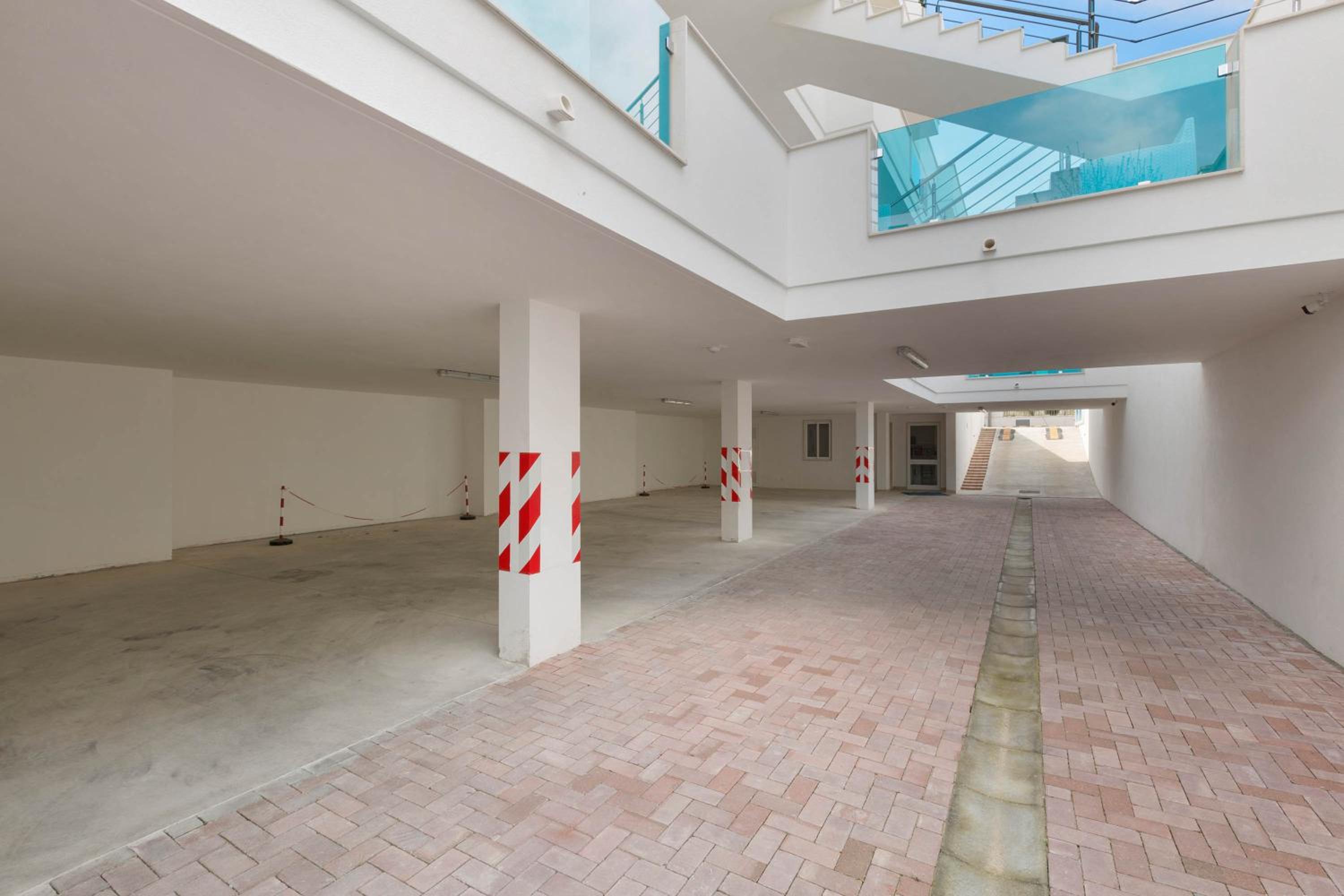 Absolute Suite Apartments photo 2
