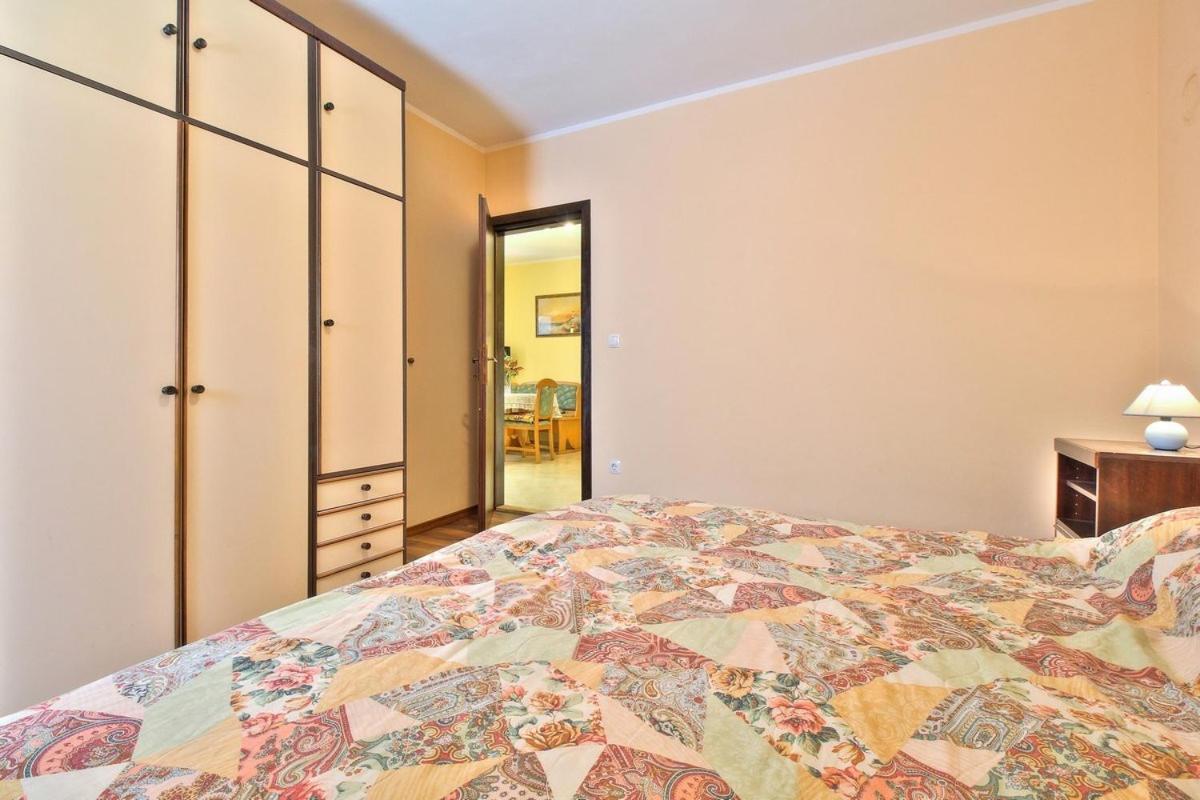 Lorena Apartments