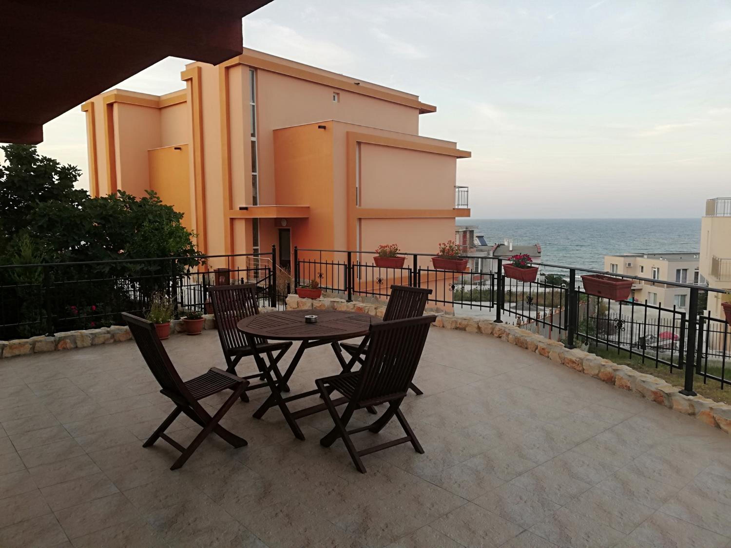 Neli Sea Villa