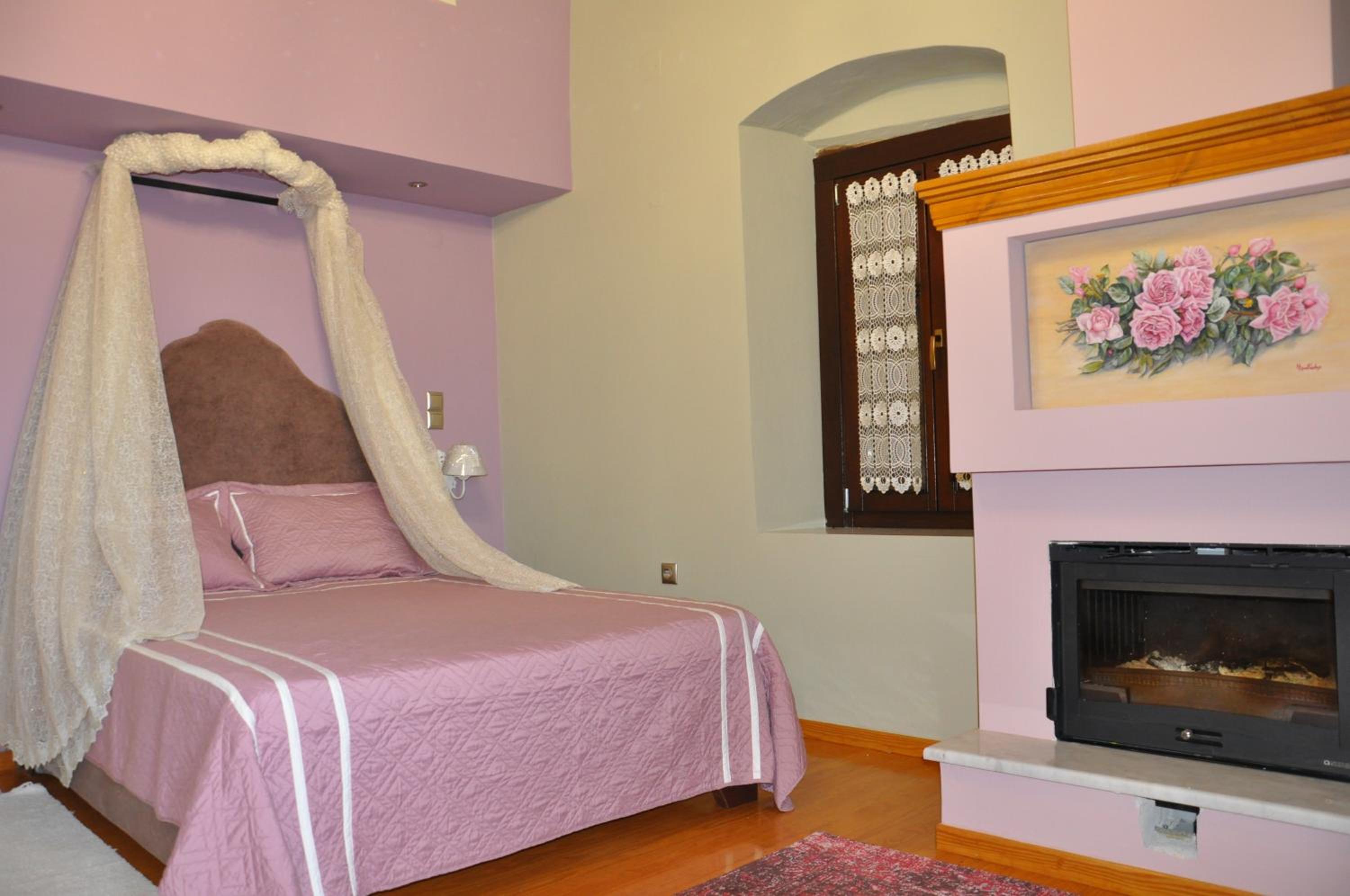 Apostolia's big house Bed and view