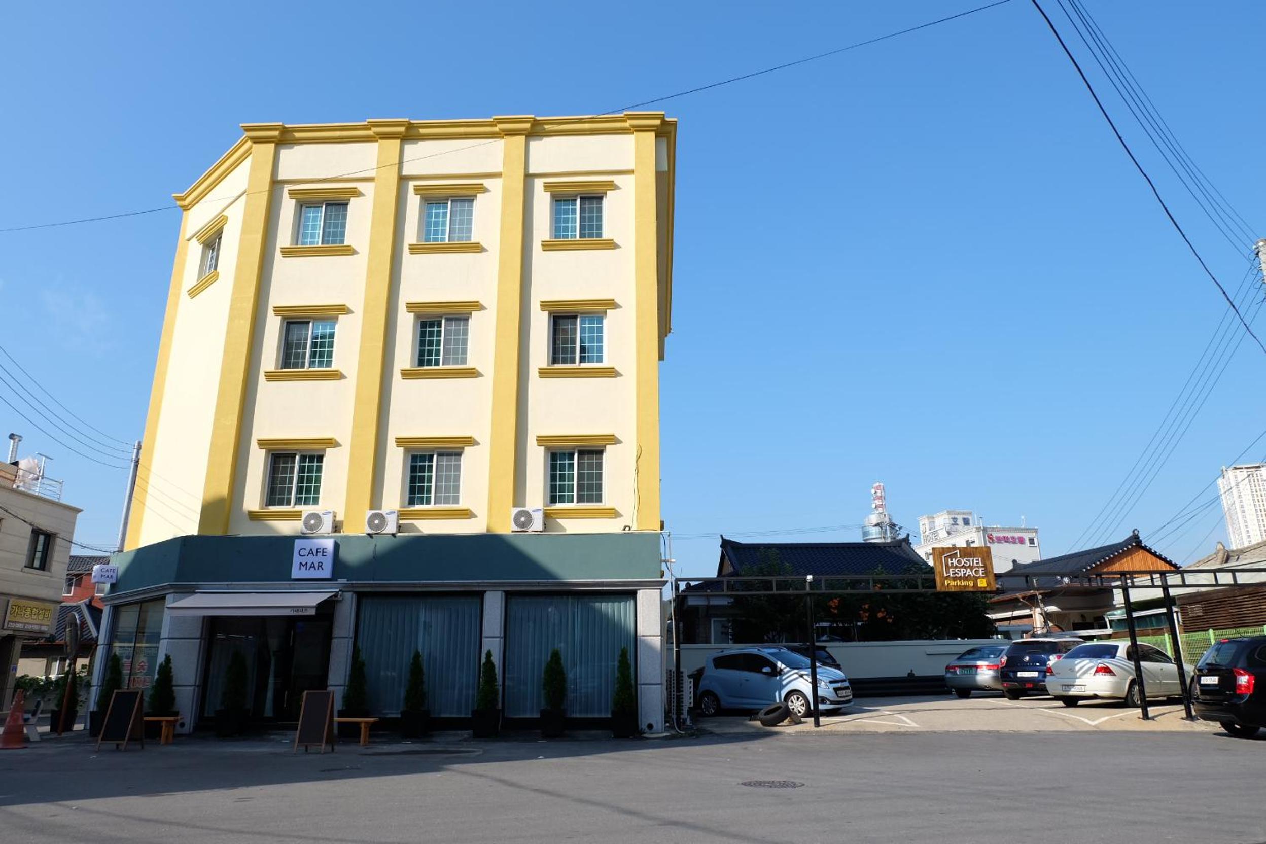 Hostel Espace